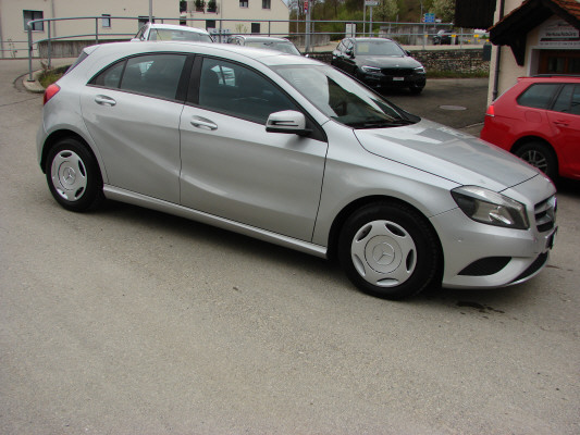 MERCEDES-BENZ A 180 CDI-image-11