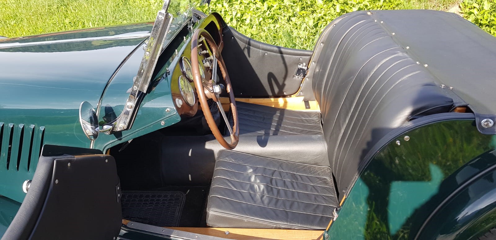 MORGAN 4/4 Serie IV-showroom-element-1
