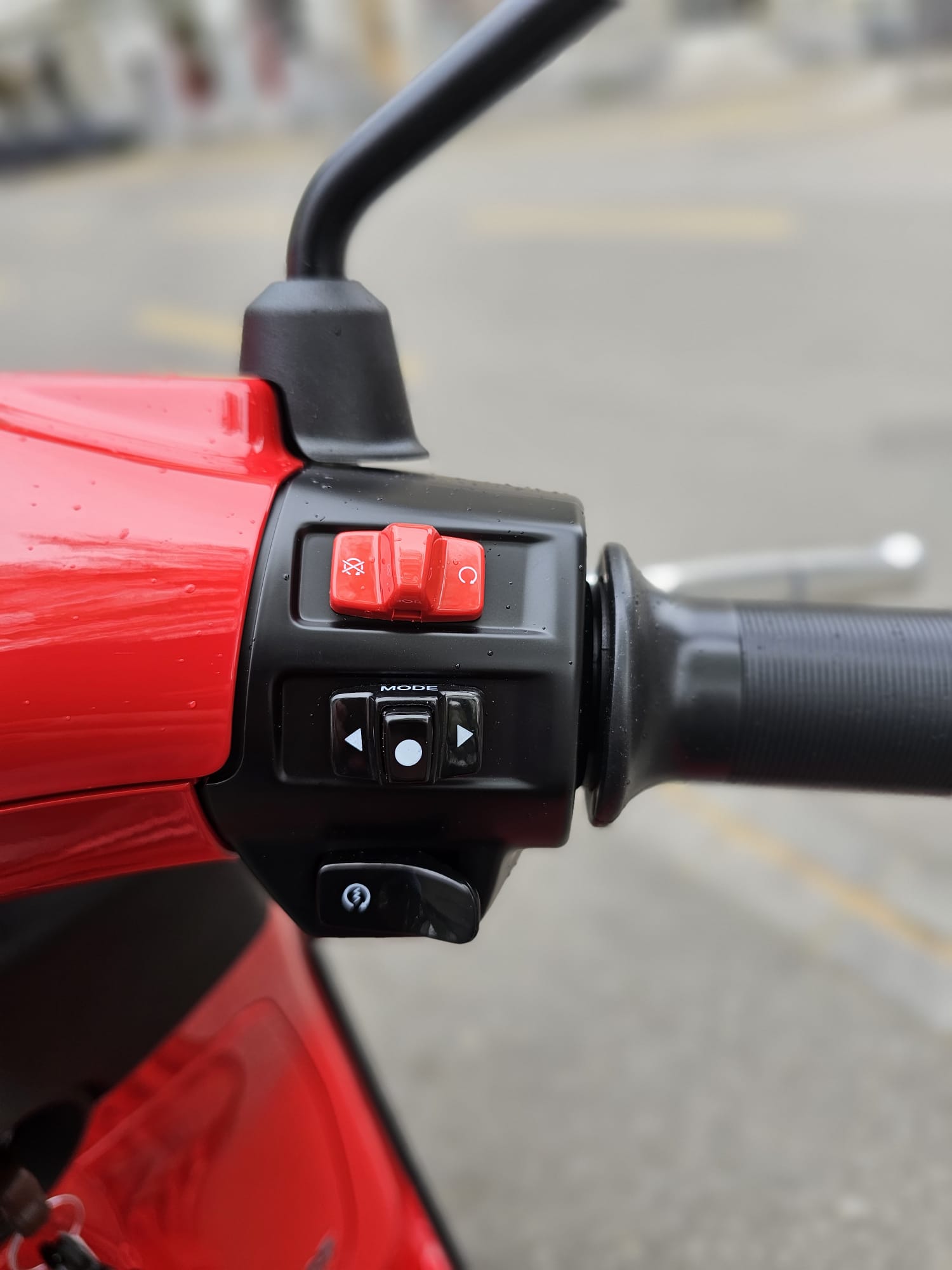 PIAGGIO Vespa 125 Sprint Sport-image-8