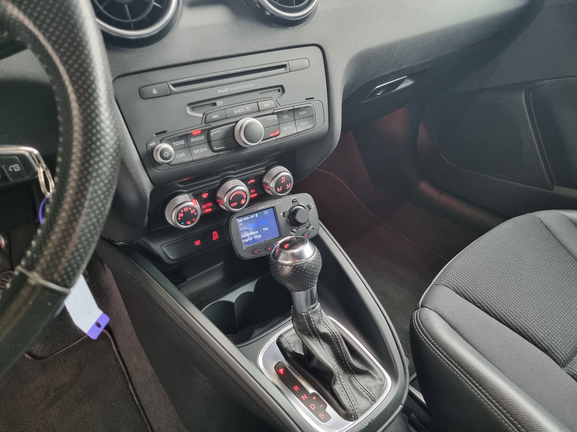 AUDI A1 Sport 1.4 TFSI Ambition S-tronic-image-10
