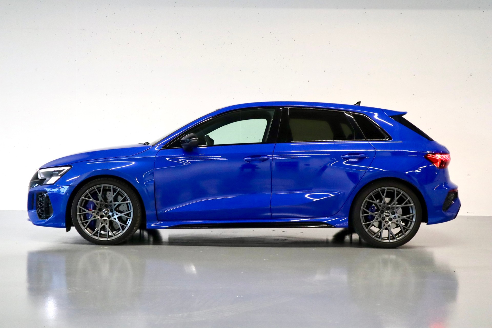 AUDI RS3 Performance Edition | 1 of 300 worldwide | Remus Exhaust-showroom-element-1
