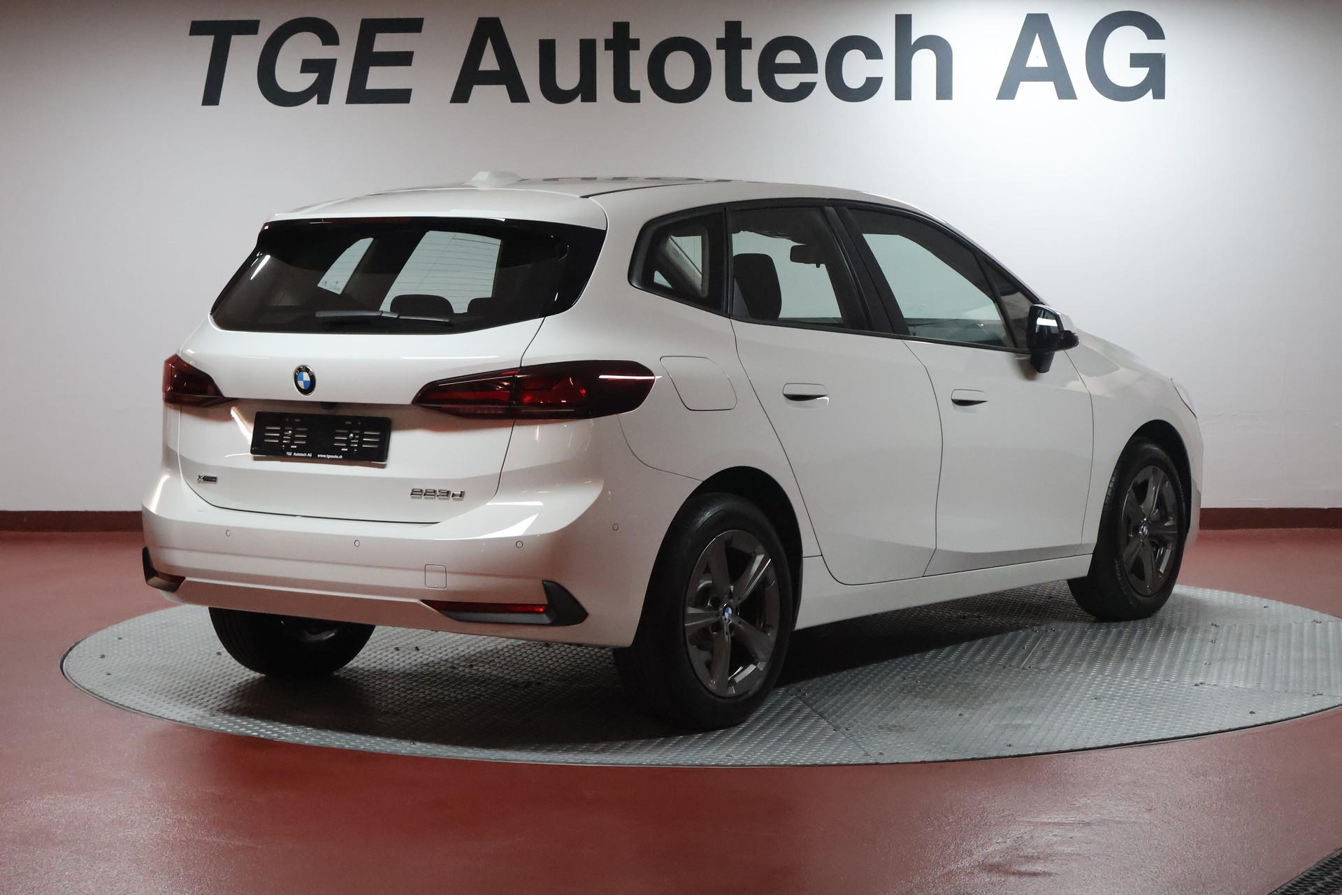 BMW 223d Active Tourer xDrive DKG-image-18