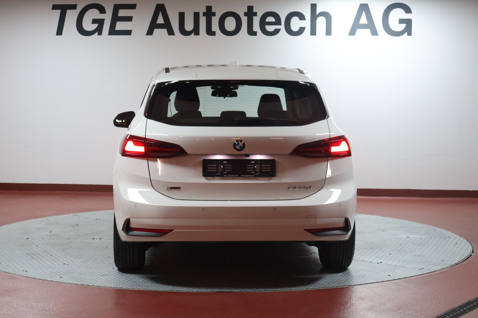 BMW 223d Active Tourer xDrive DKG-image-19