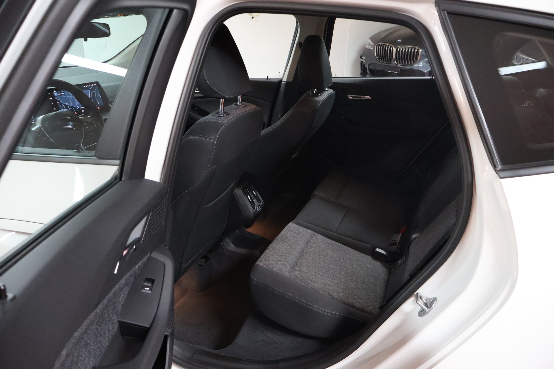 BMW 223d Active Tourer xDrive DKG-image-16