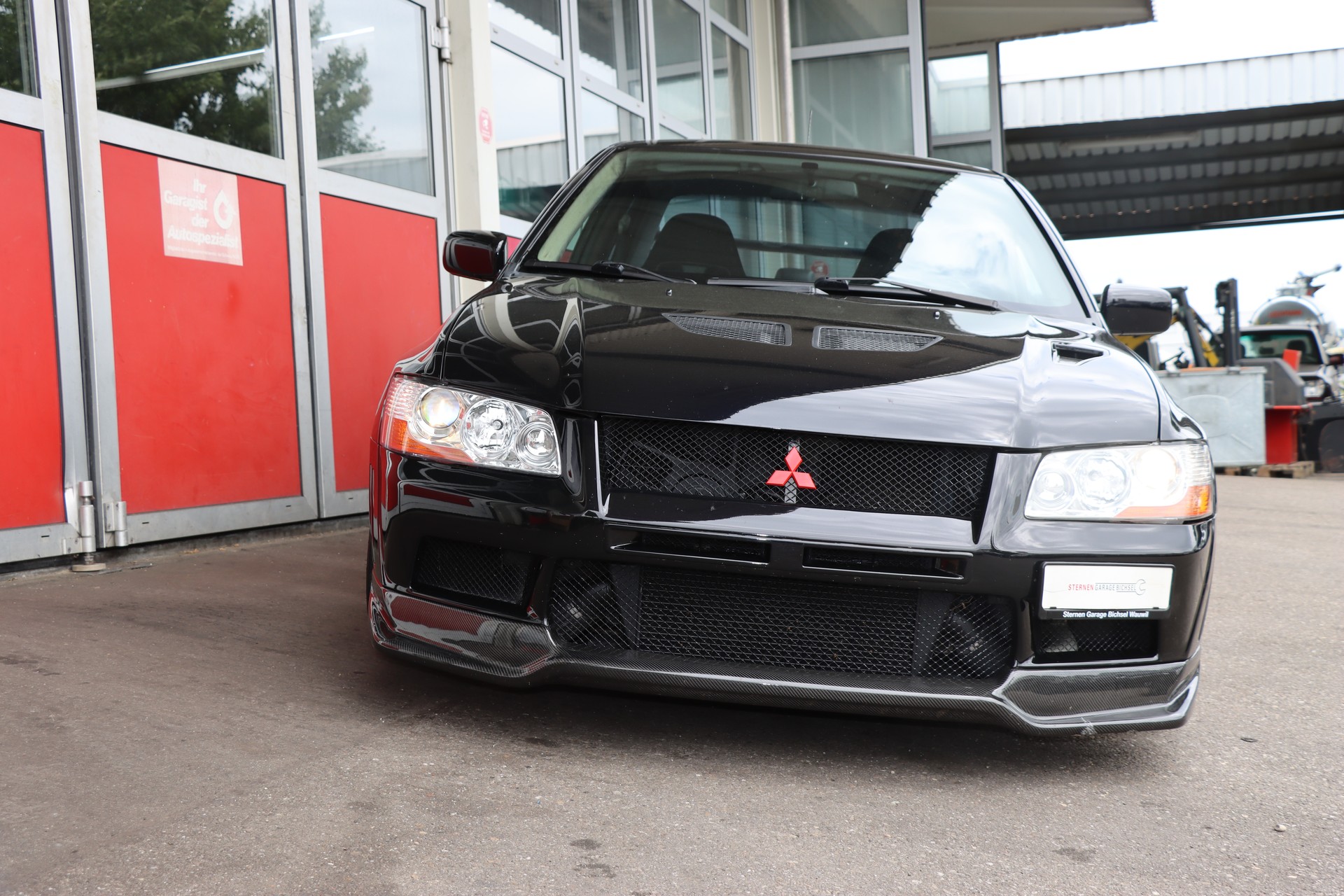 MITSUBISHI Lancer Evo VII RS 2-showroom-element-2