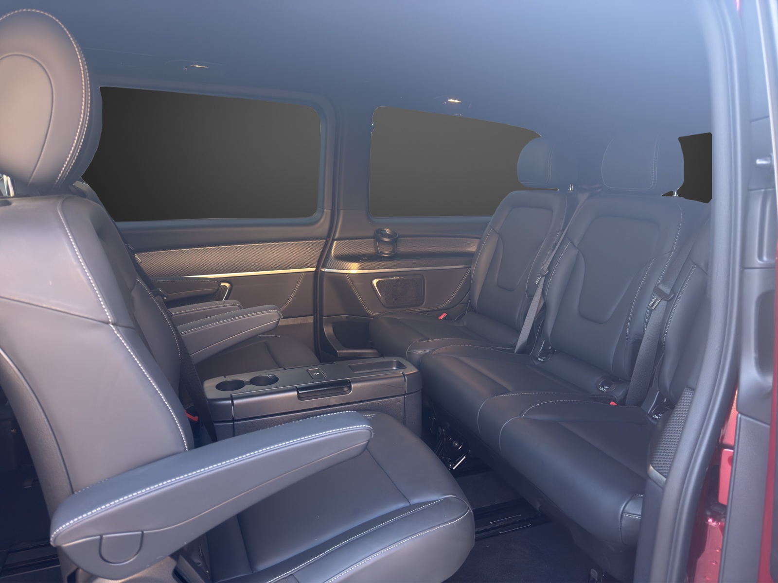 MERCEDES-BENZ V 300 d lang Swiss Edition 4Matic 9G-Tronic-image-8