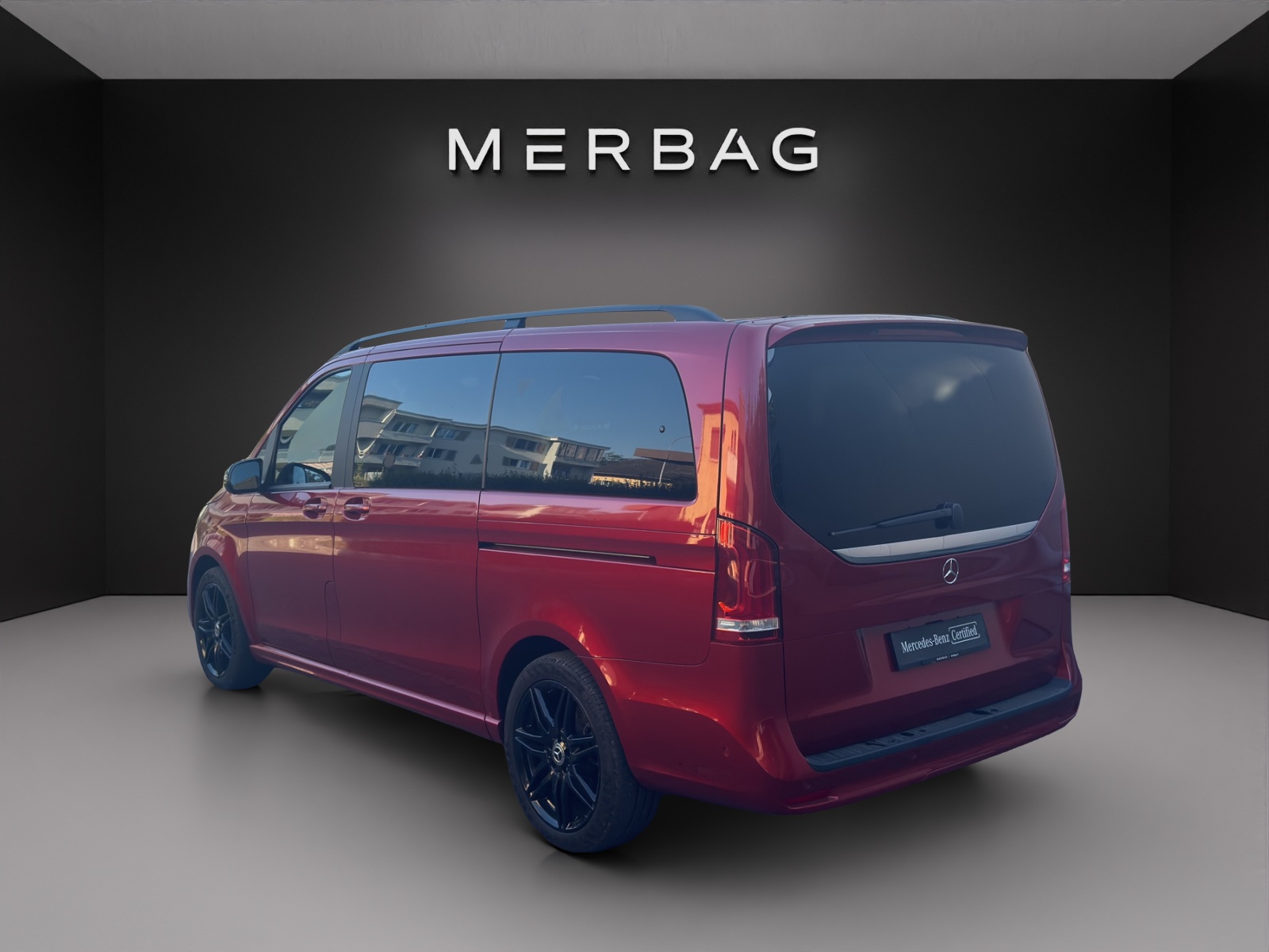 MERCEDES-BENZ V 300 d lang Swiss Edition 4Matic 9G-Tronic-image-3