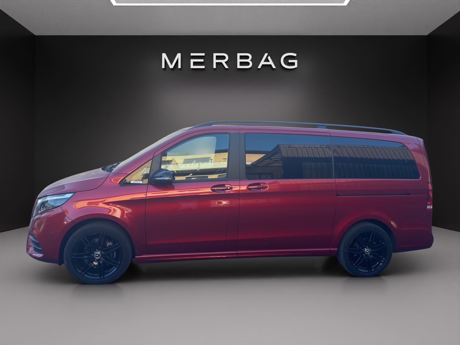 MERCEDES-BENZ V 300 d lang Swiss Edition 4Matic 9G-Tronic-image-2