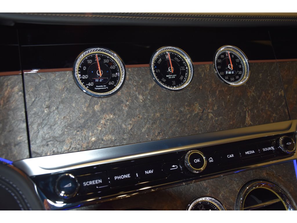 BENTLEY Continental GT 6.0 W12 Speed Einzelstück "Centenary Edition"-image-14