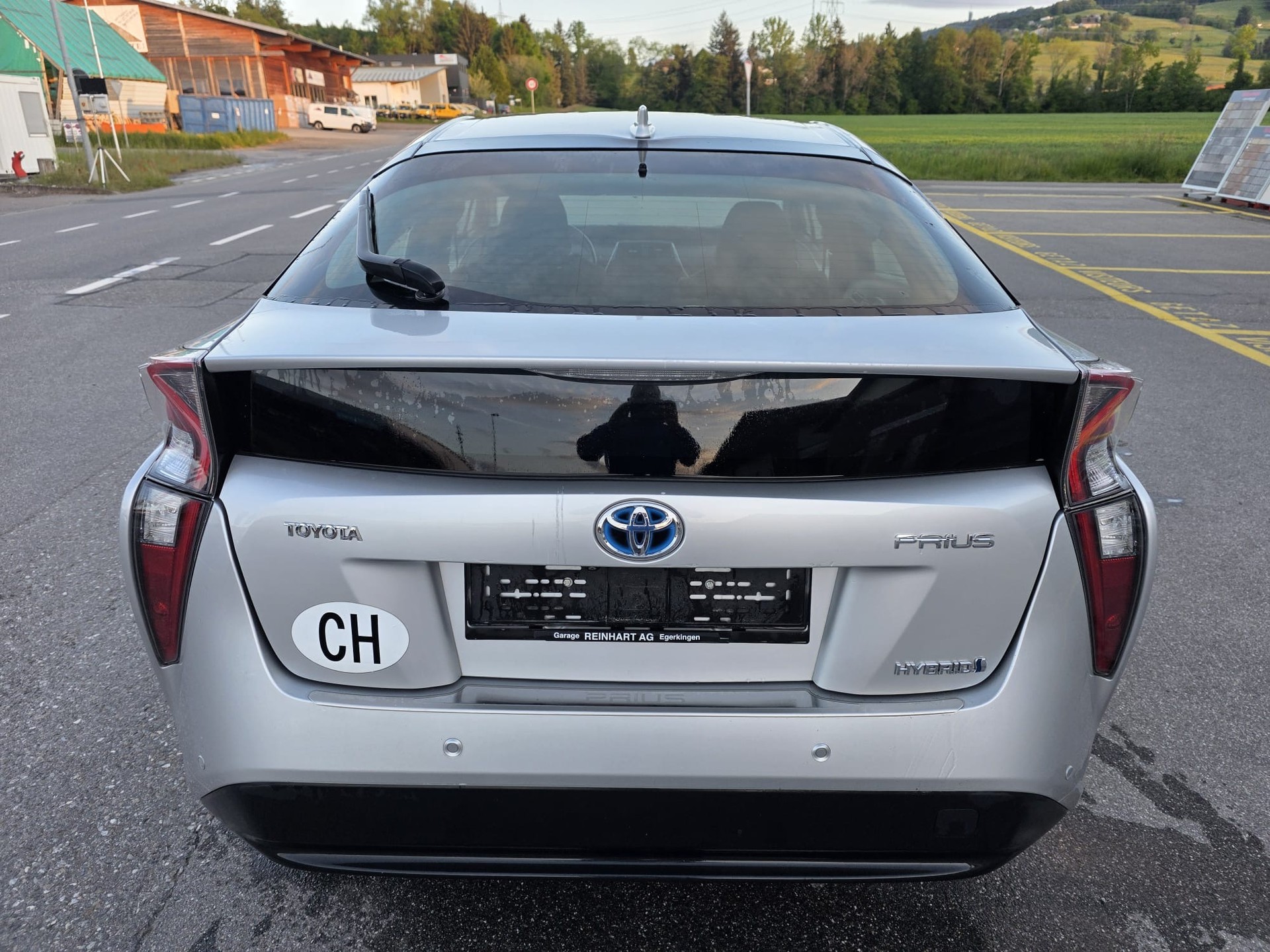 TOYOTA Prius 1.8 VVT-i HSD Sol Premium-image-5
