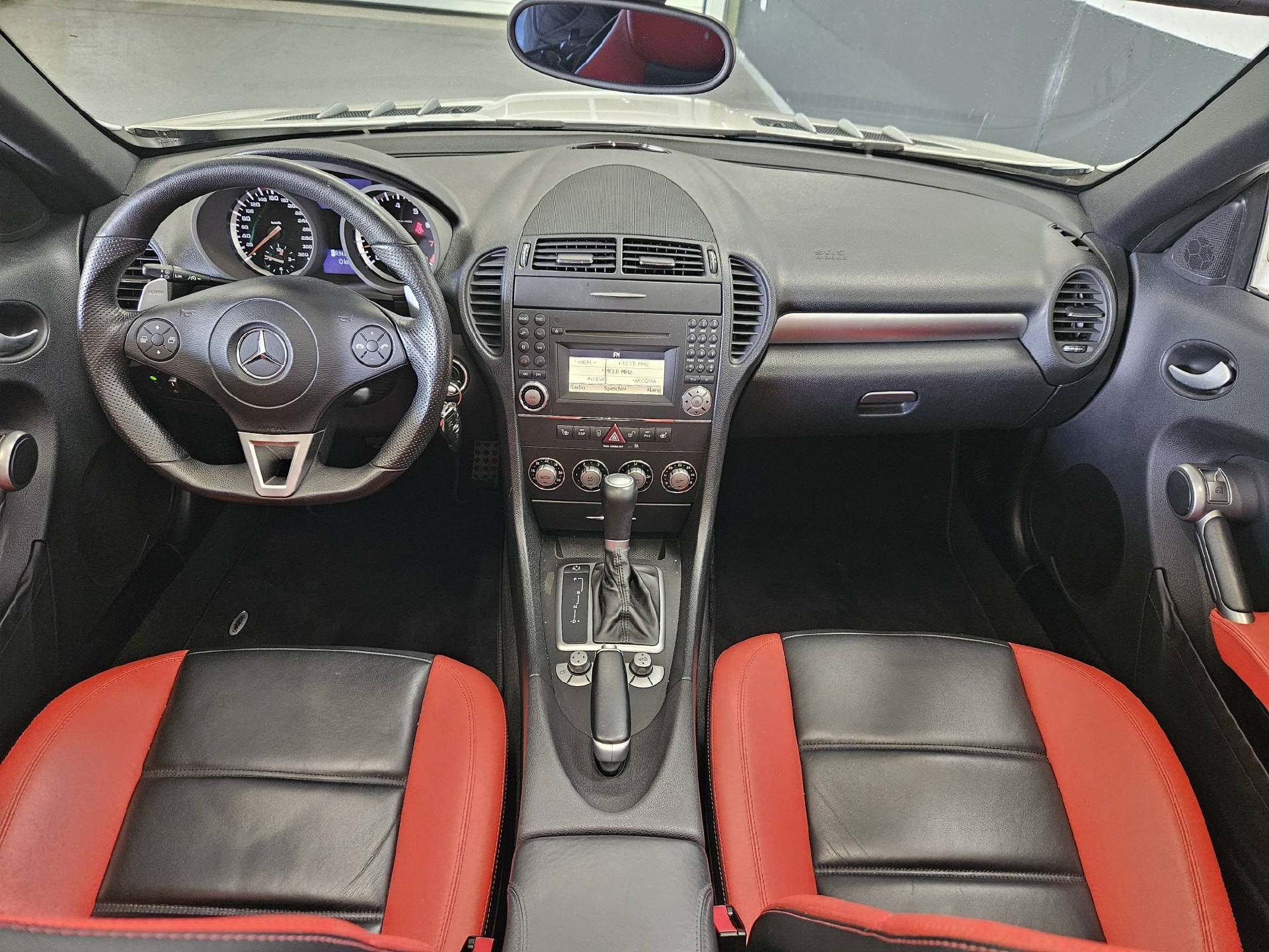 MERCEDES-BENZ SLK 55 V8 AMG Cabriolet-image-12