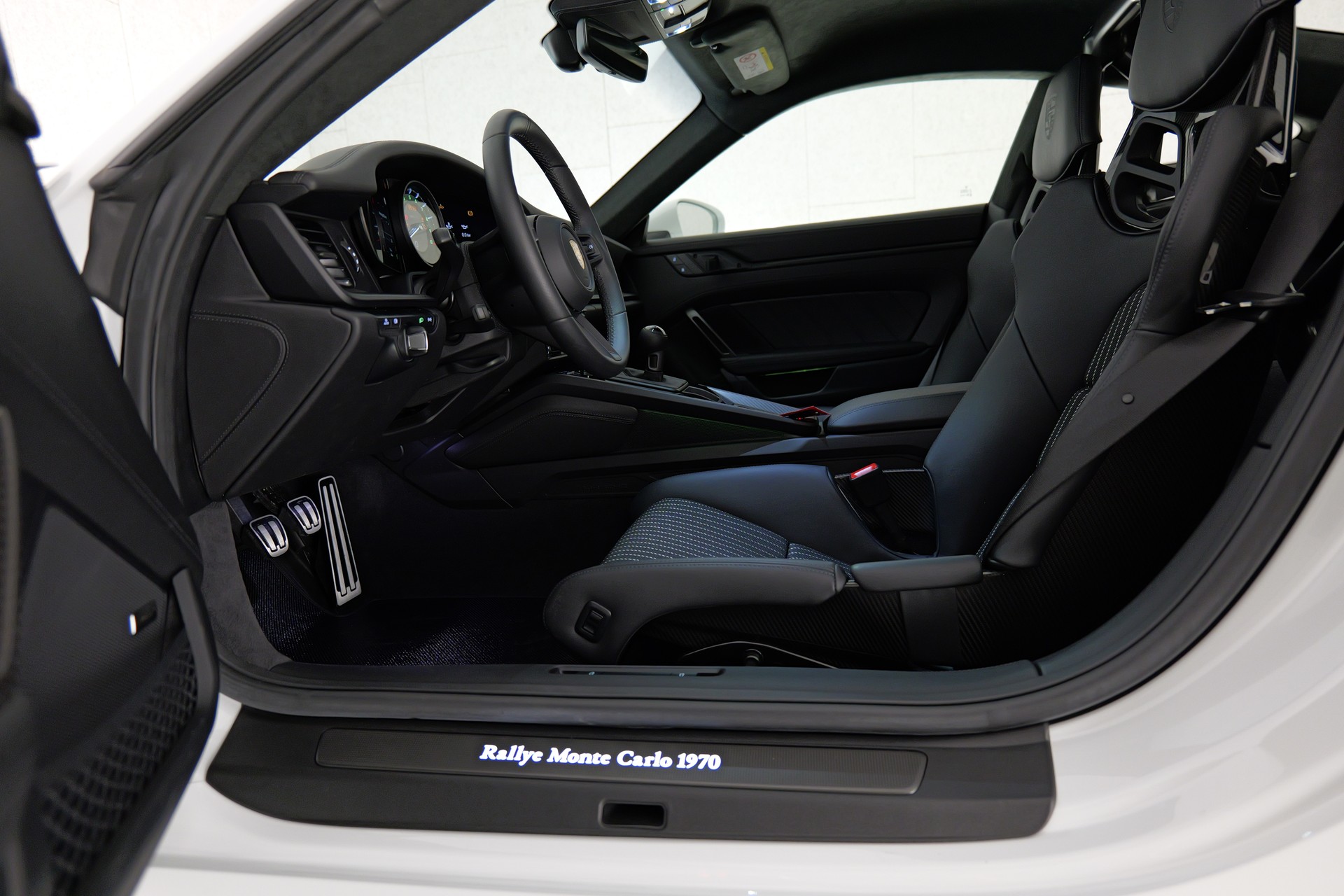 PORSCHE 911 S/T Heritage-image-14
