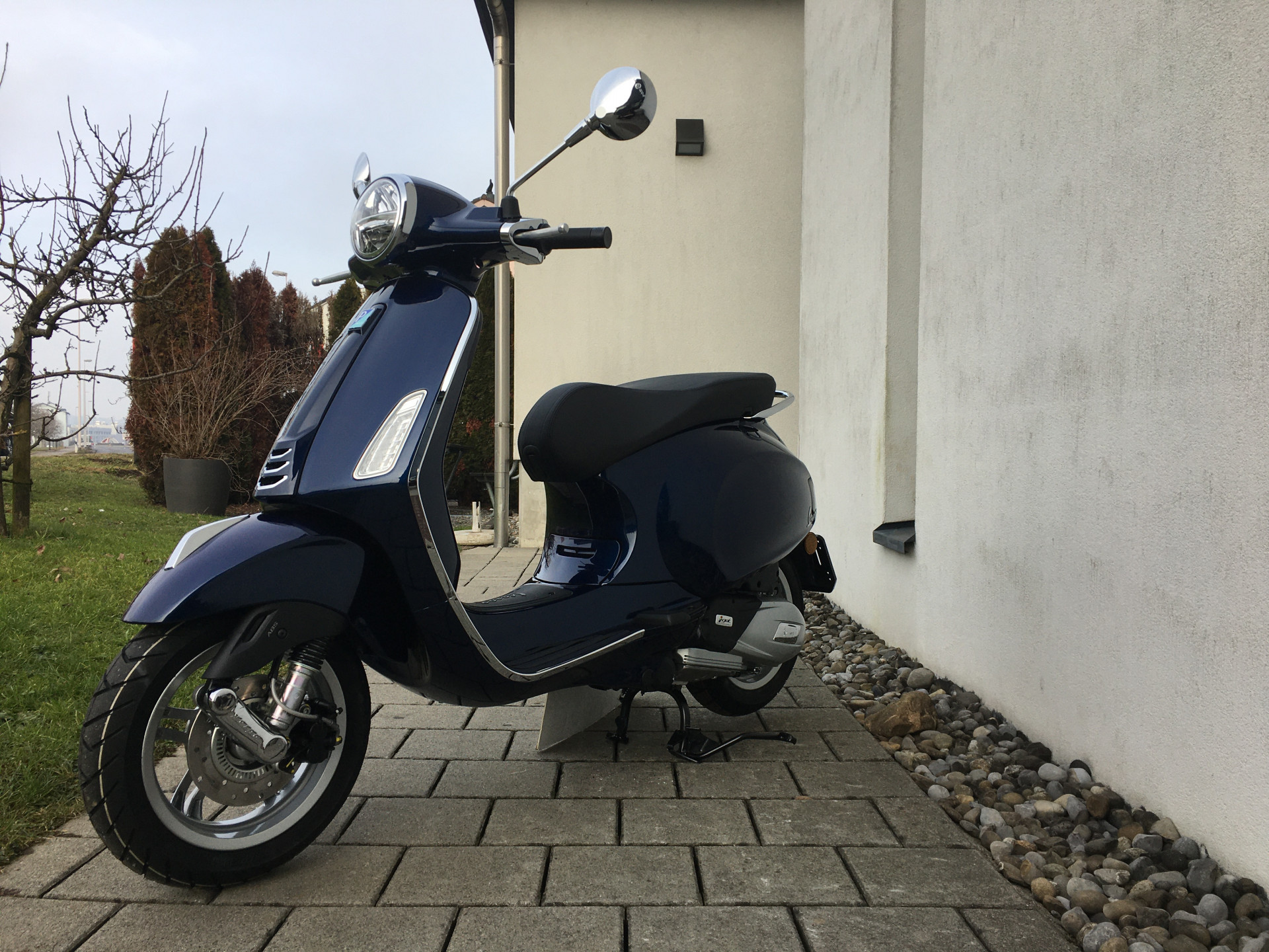 PIAGGIO Vespa Primavera 125 Sport-image-1