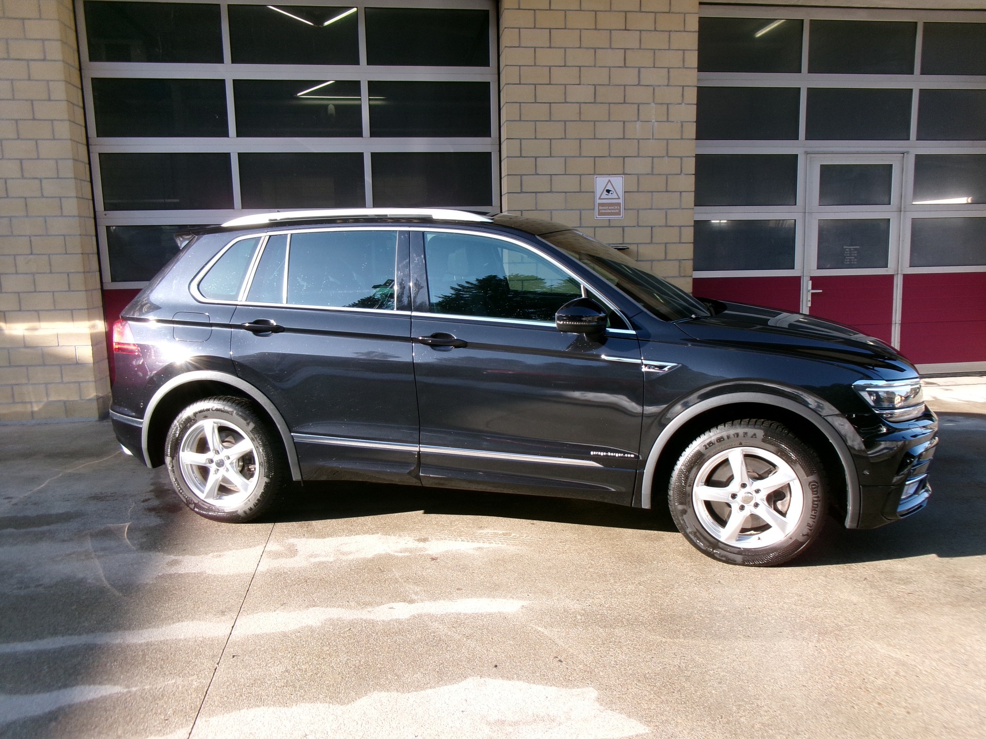 VW Tiguan 2.0 TDI SCR Highline 4Motion DSG-showroom-element-1
