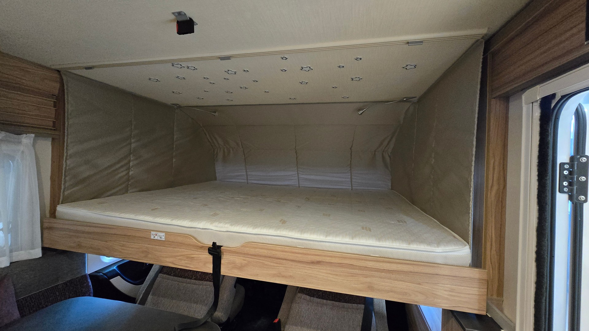 HYMER Exsis- I 588, Fiat Ducato 2.3MJT 150PS-image-14