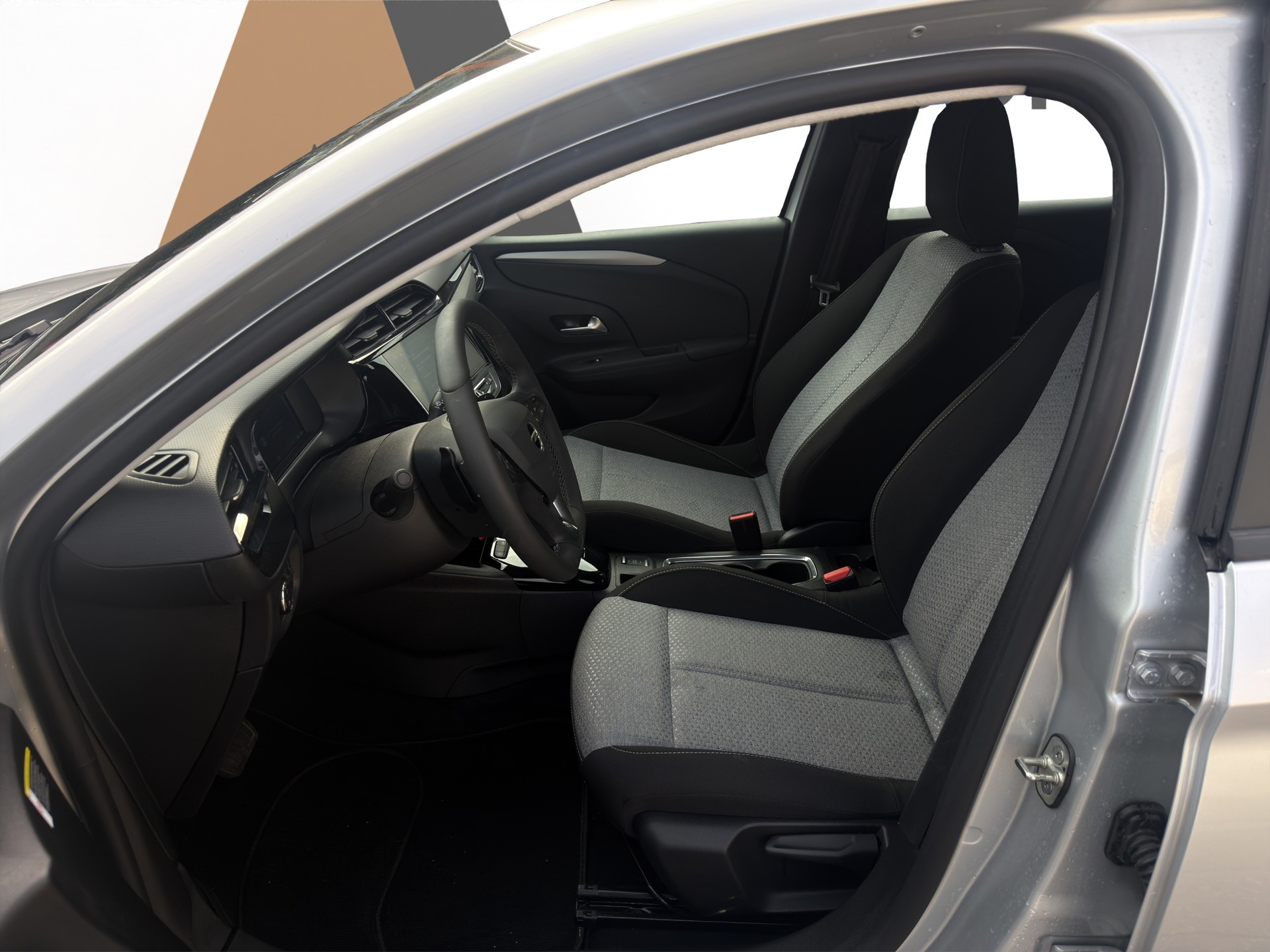 OPEL Corsa 1.2 T Edition Automat-image-8