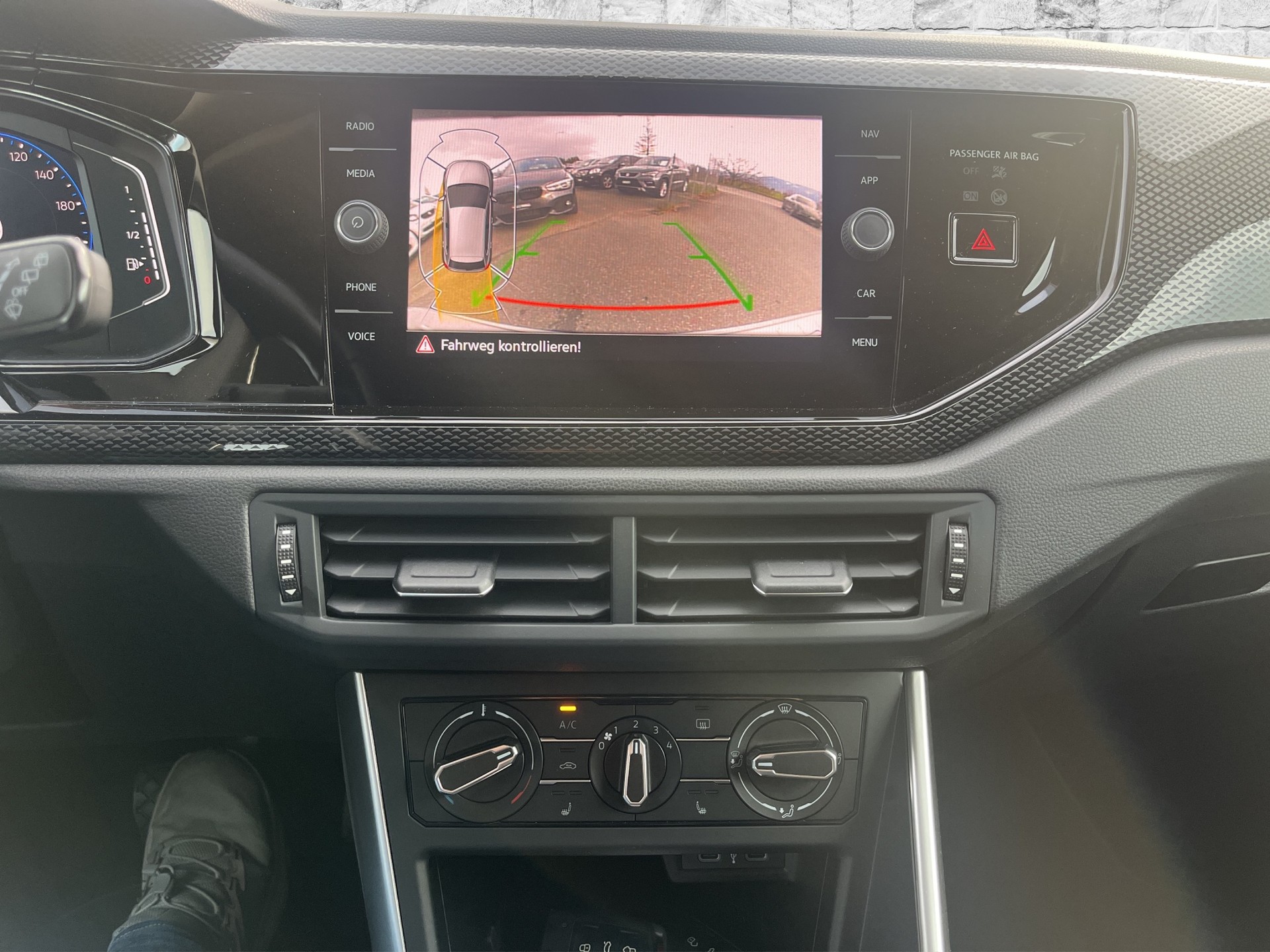 VW Polo 1.0 TSI Life DSG-image-9