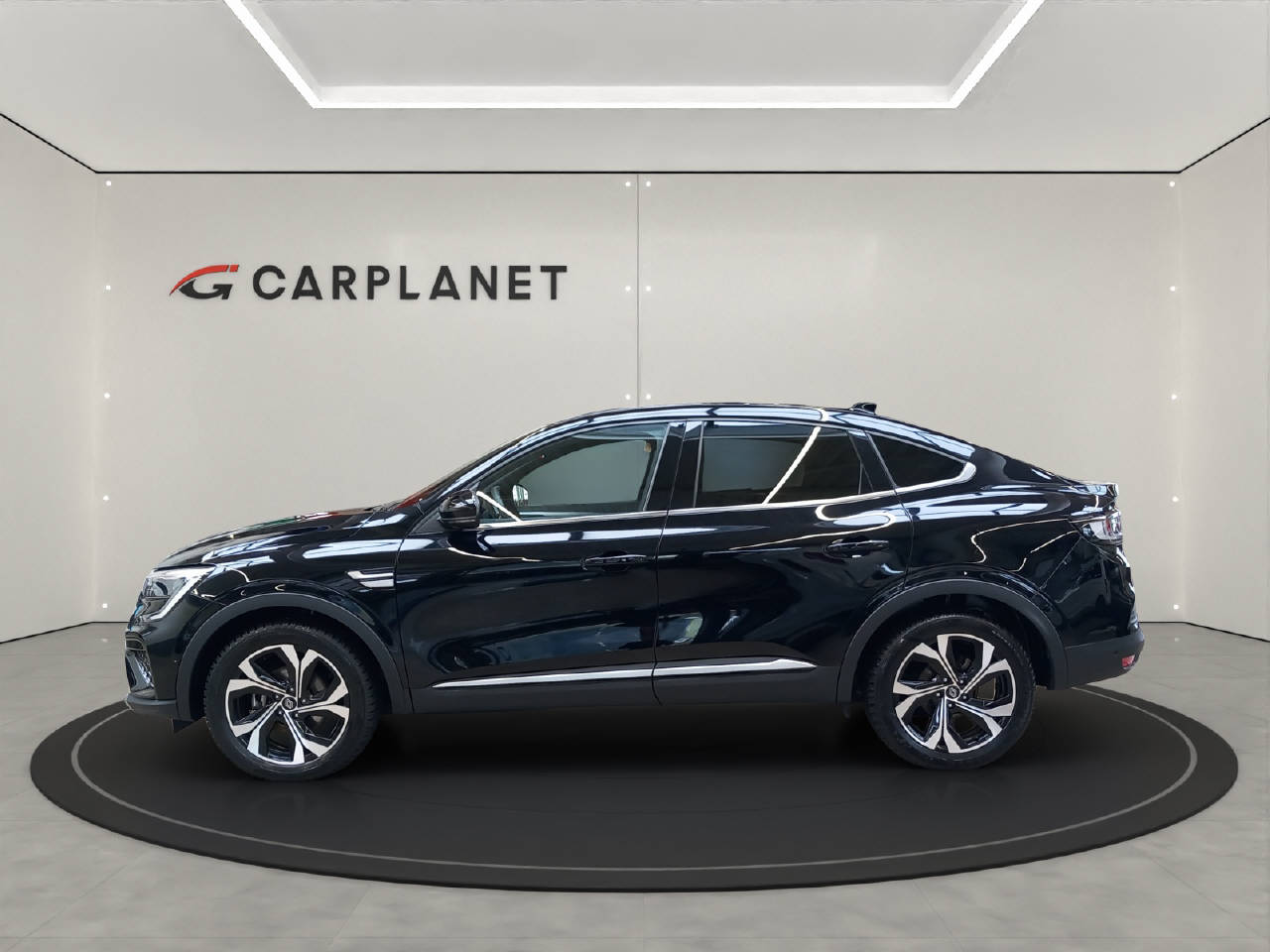 RENAULT Arkana 1.6 E-Tech techno-showroom-element-1