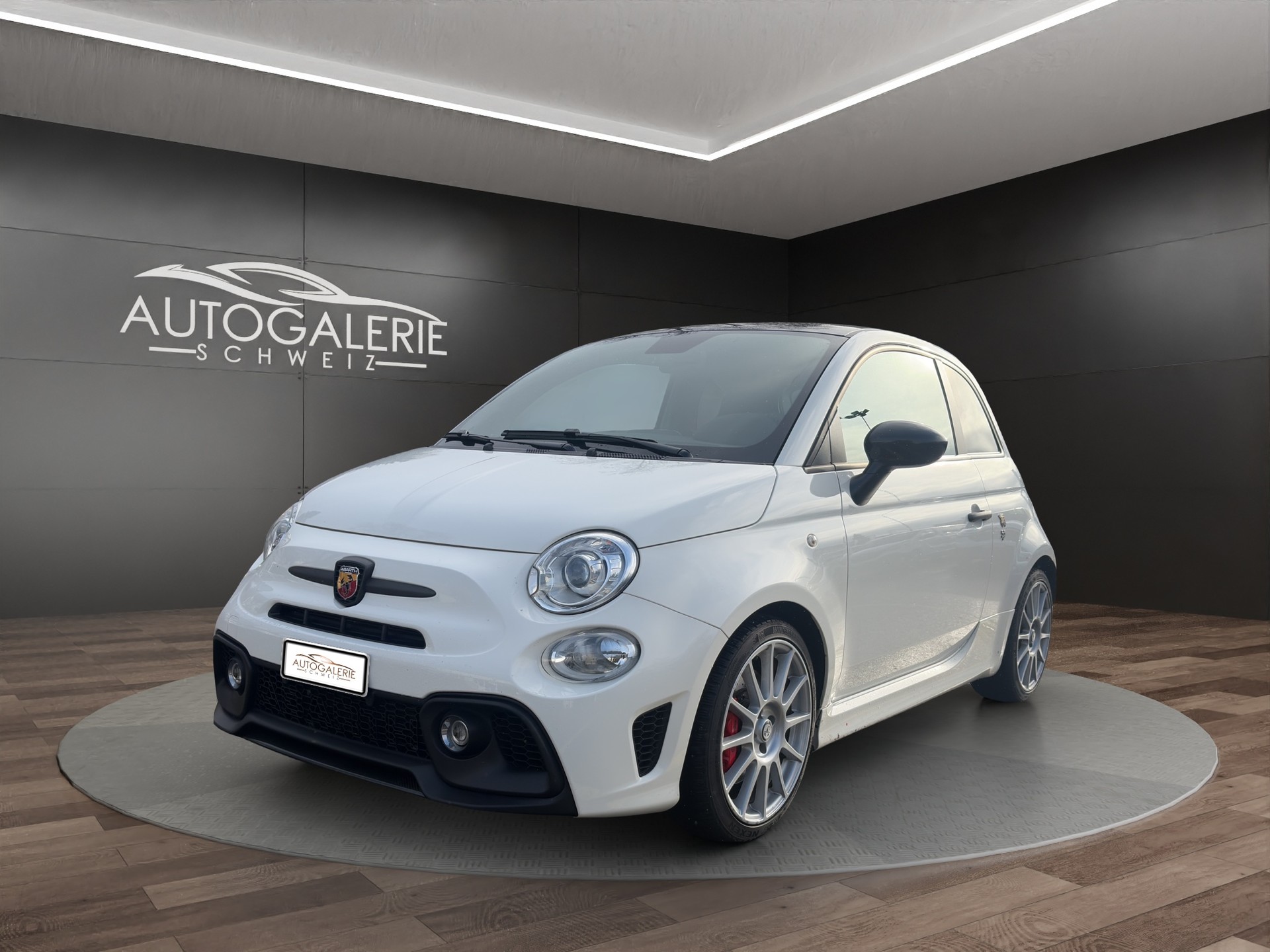 FIAT 595 1.4 16V Turbo Abarth Competizione | CH | Carbon | Bi-Xenon | Navigation Touch |-image-7