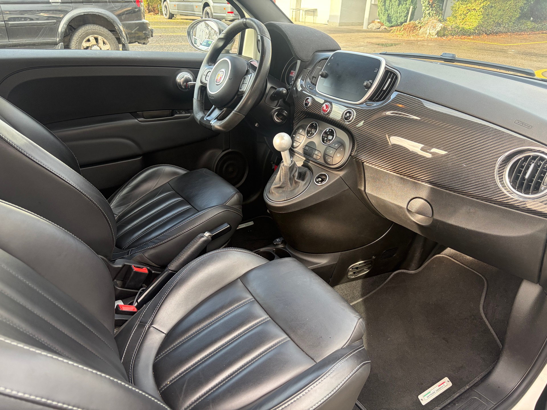 FIAT 595 1.4 16V Turbo Abarth Competizione | CH | Carbon | Bi-Xenon | Navigation Touch |-image-22