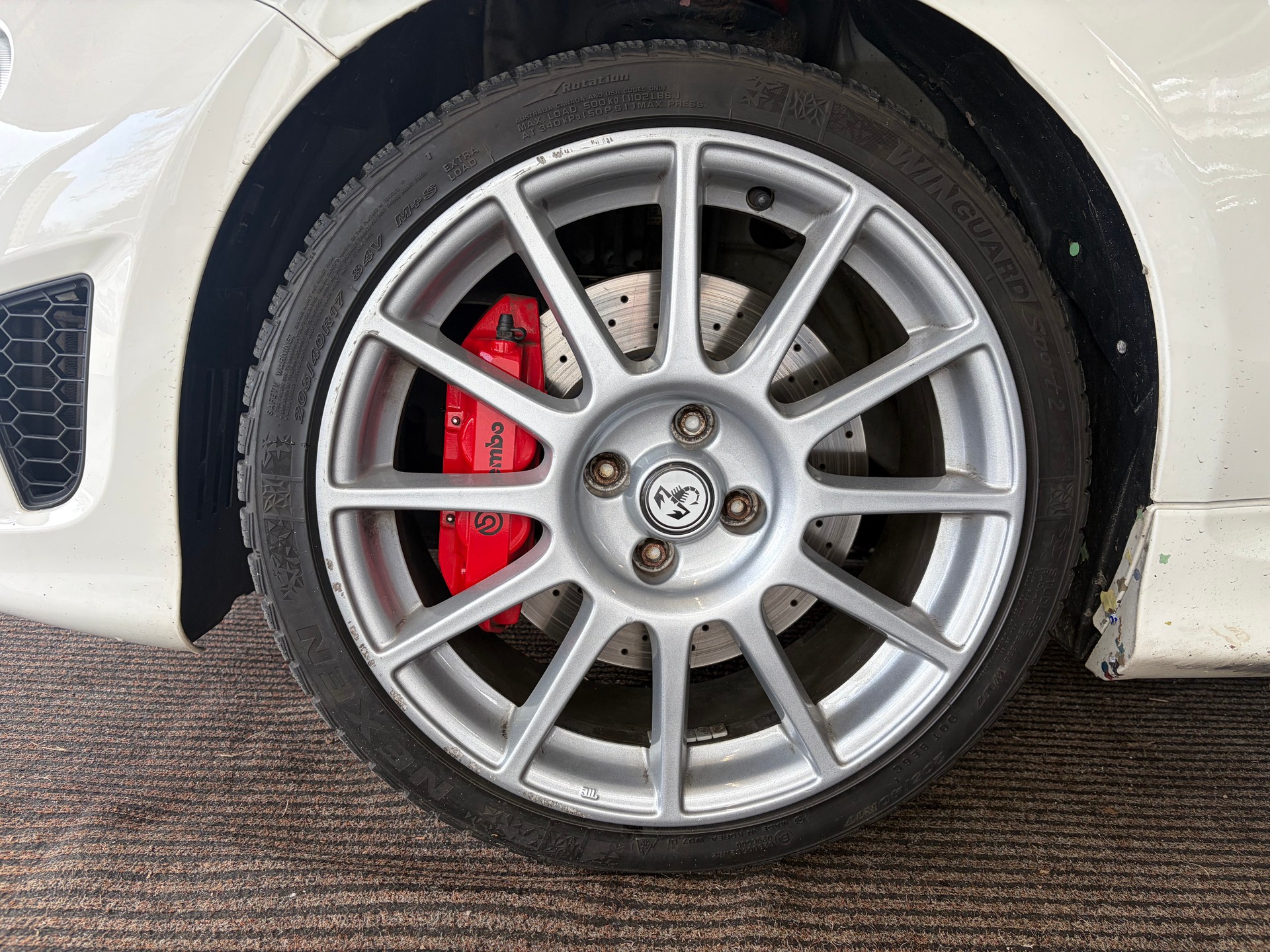 FIAT 595 1.4 16V Turbo Abarth Competizione | CH | Carbon | Bi-Xenon | Navigation Touch |-image-9