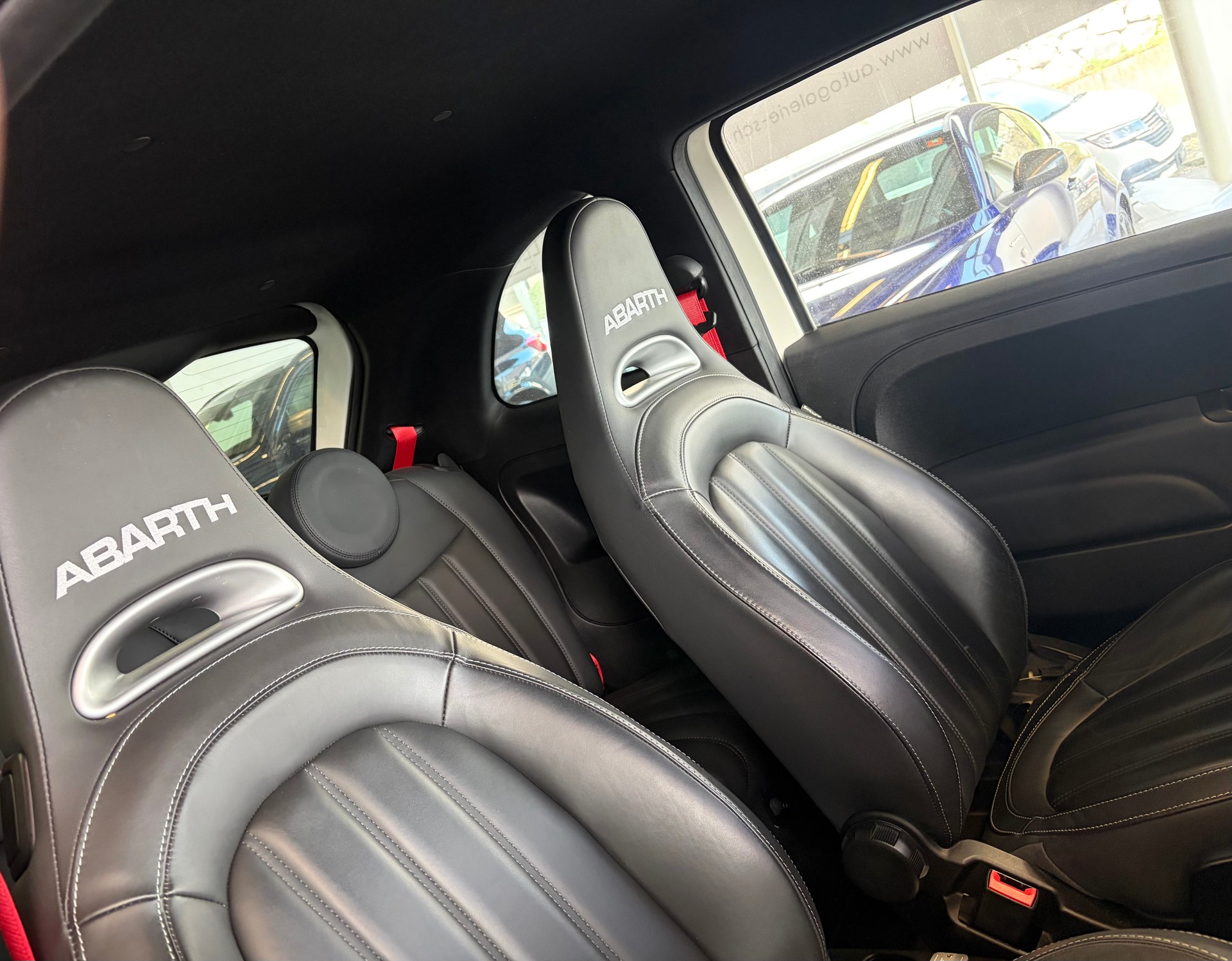 FIAT 595 1.4 16V Turbo Abarth Competizione | CH | Carbon | Bi-Xenon | Navigation Touch |-image-24