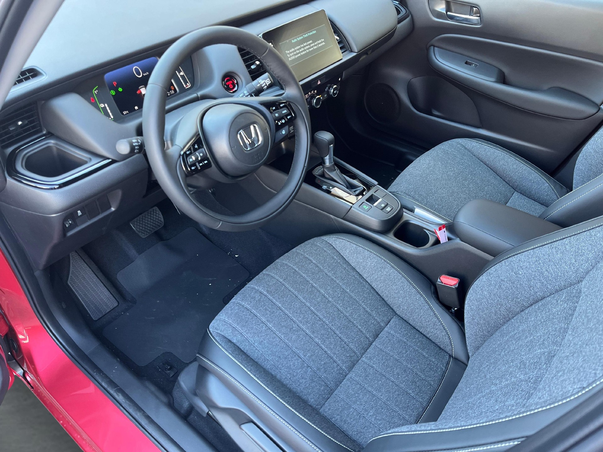 HONDA Jazz 1.5 i-MMD Advance - mit Aktionsleasing 1.9% und 8 Jahren Garantie!-image-7