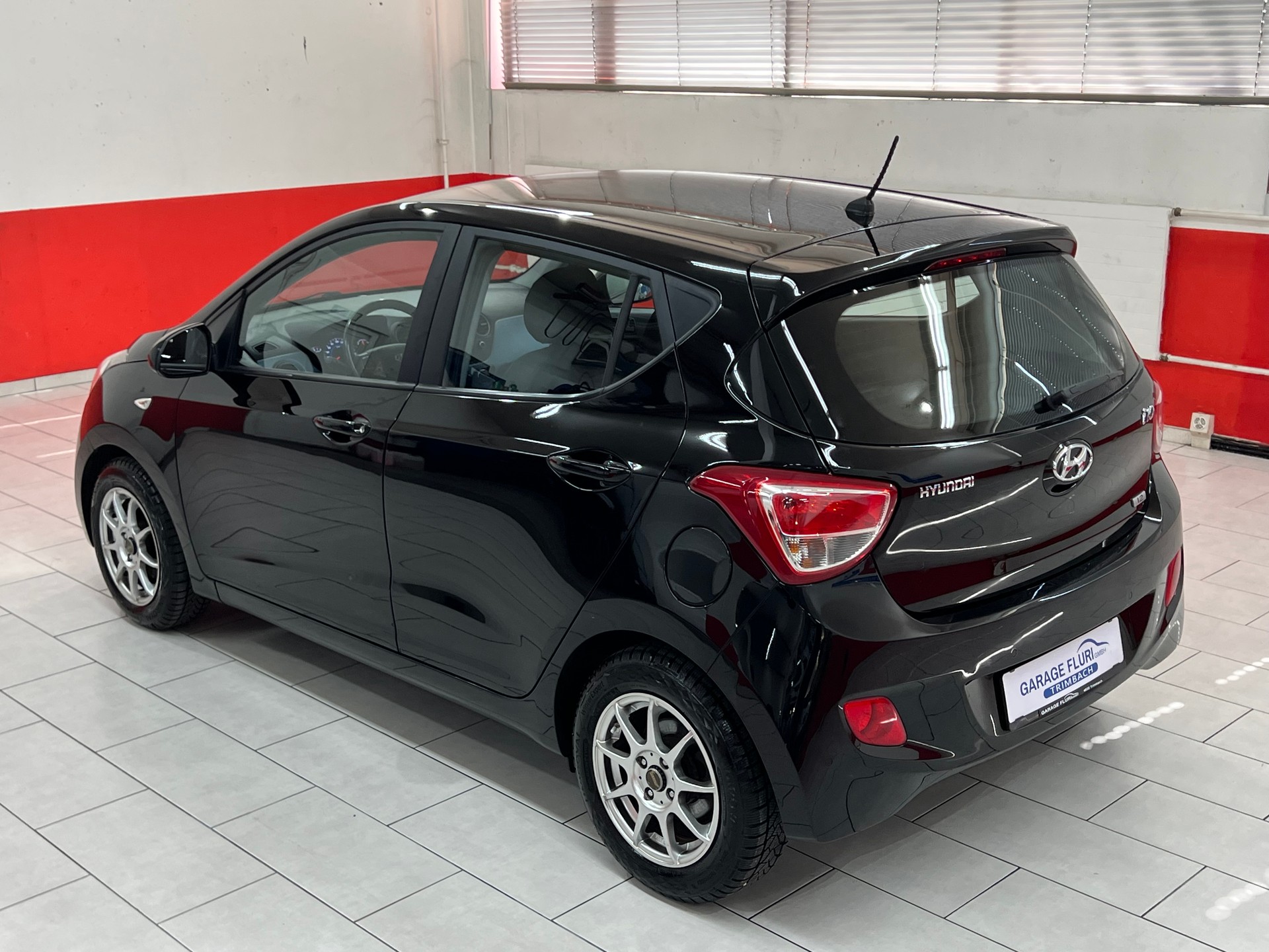 HYUNDAI i10 1.2 Amplia-image-8