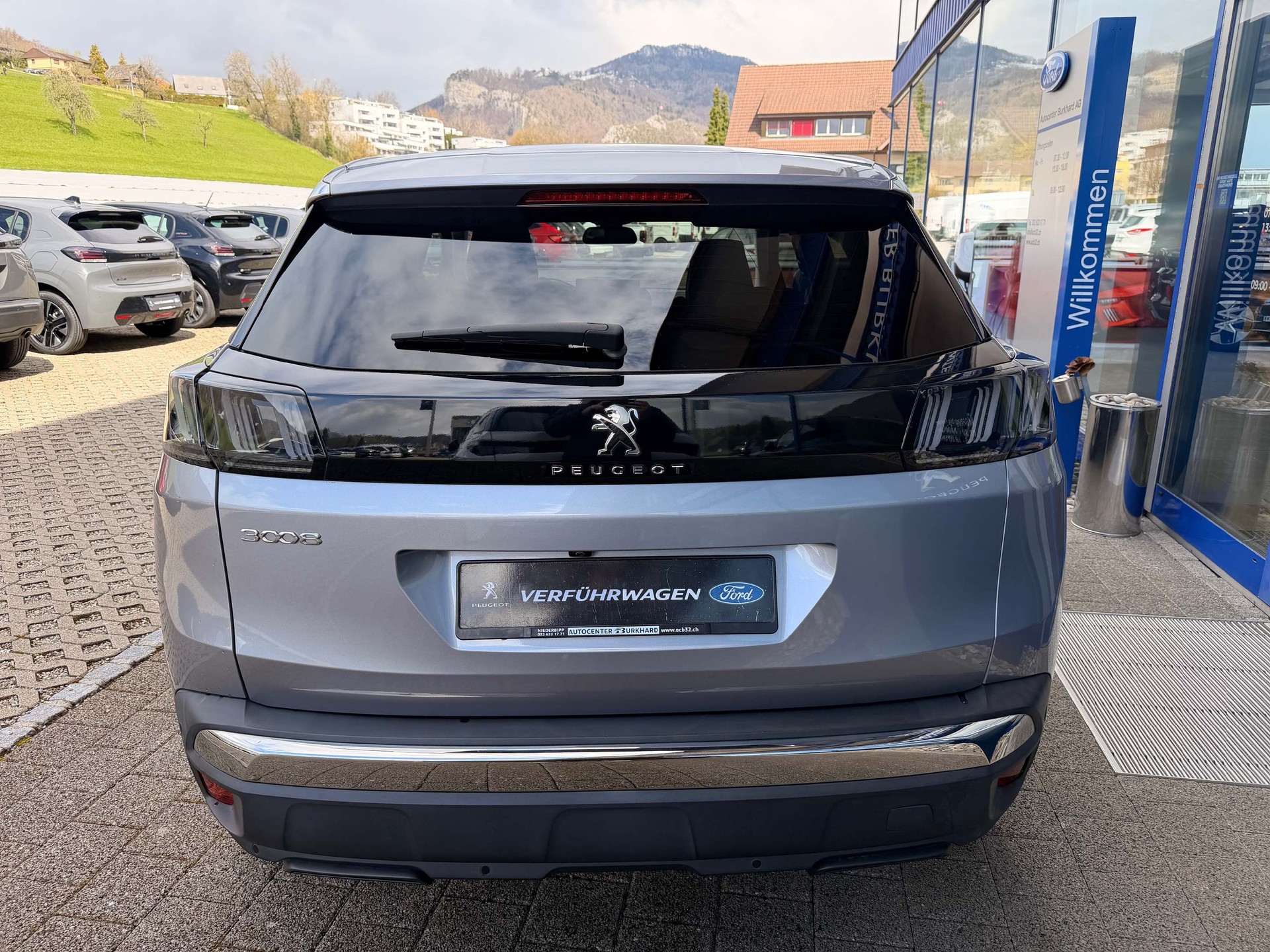 PEUGEOT 3008 1.5 BlueHDi Allure Pack Anhängevorrichtung-image-5