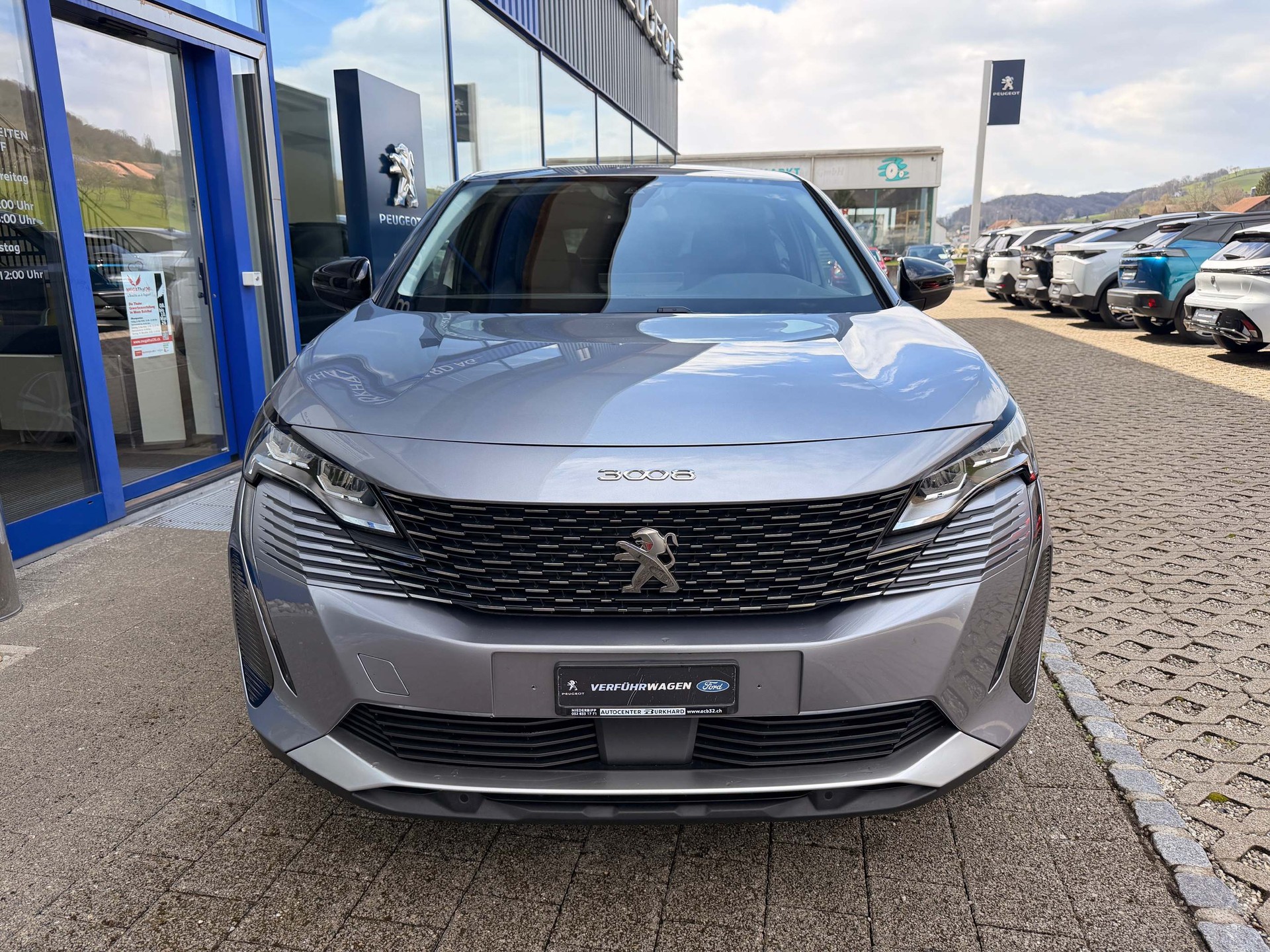 PEUGEOT 3008 1.5 BlueHDi Allure Pack Anhängevorrichtung-showroom-element-2
