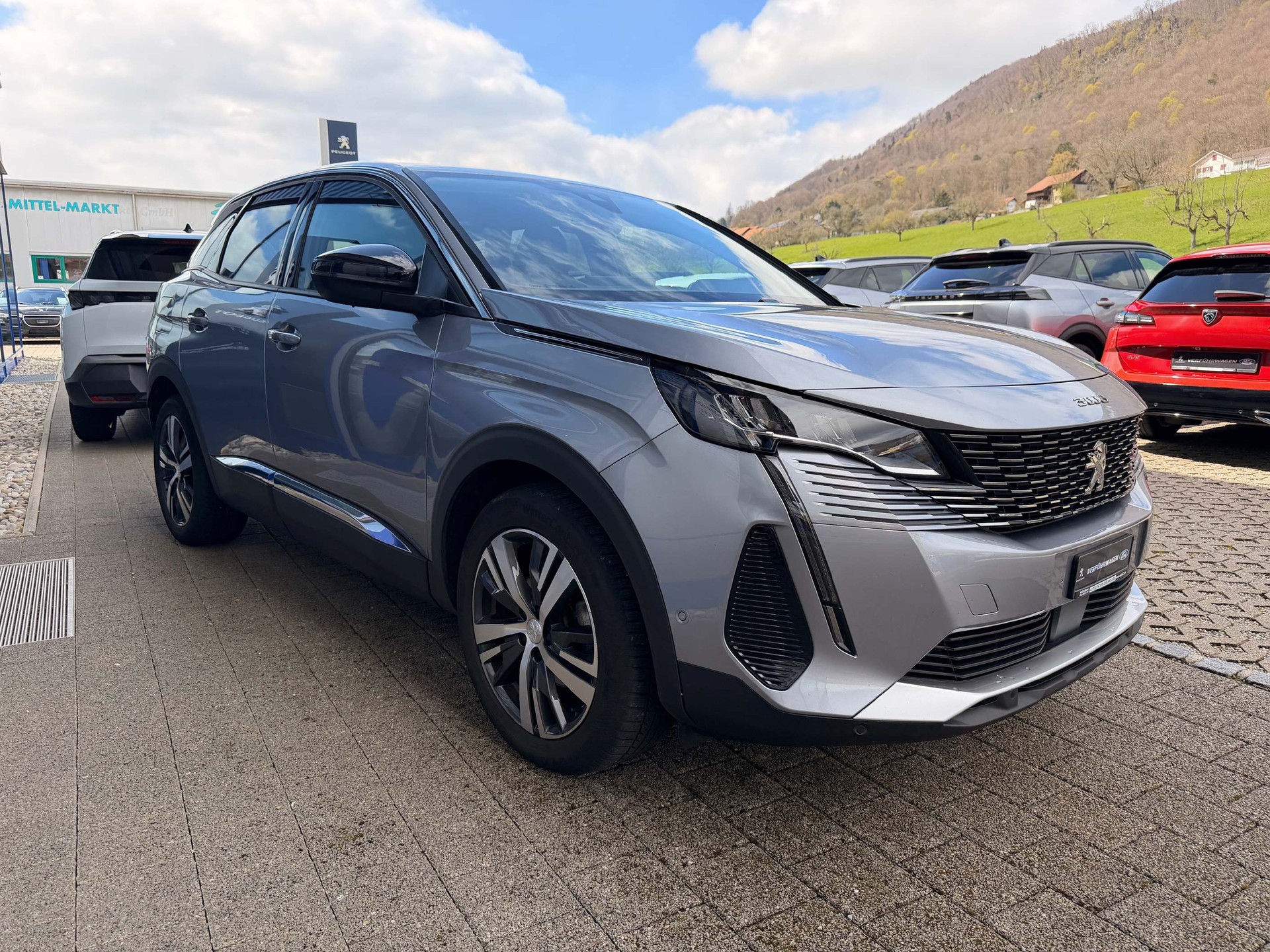 PEUGEOT 3008 1.5 BlueHDi Allure Pack Anhängevorrichtung-showroom-element-3