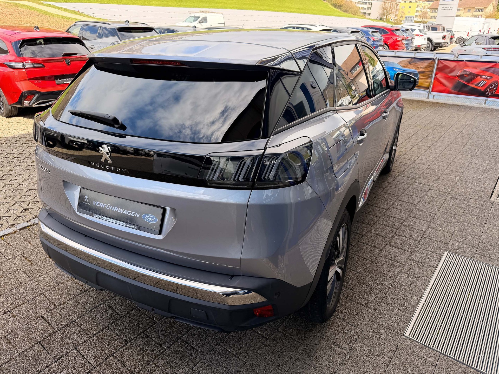 PEUGEOT 3008 1.5 BlueHDi Allure Pack Anhängevorrichtung-image-4