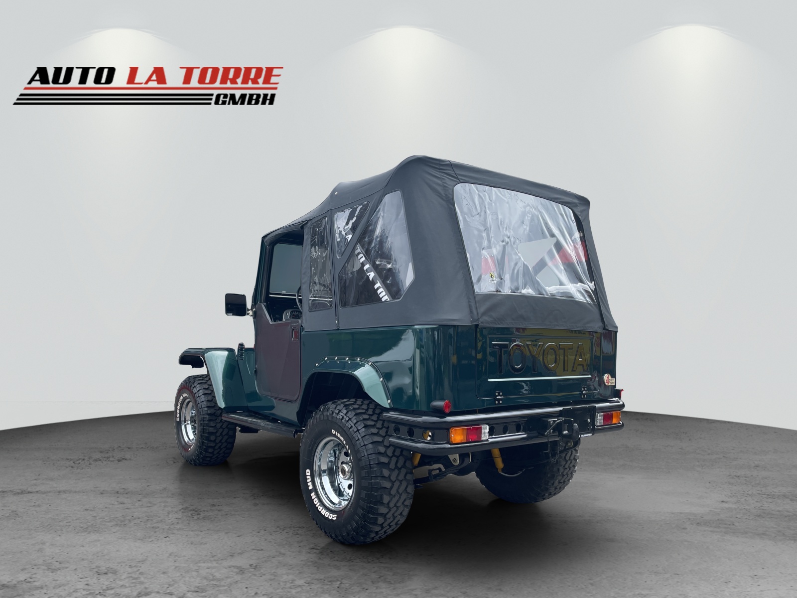 TOYOTA LAND CRUISER BJ42-image-1