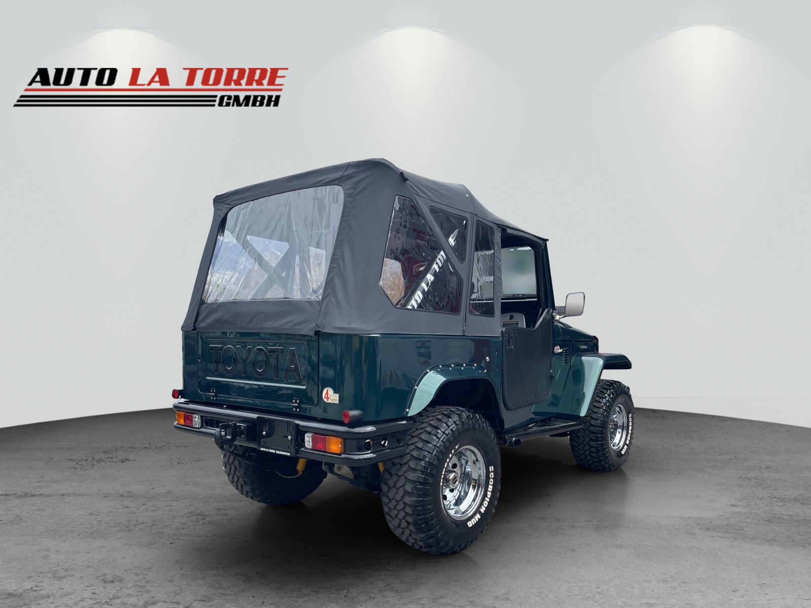 TOYOTA LAND CRUISER BJ42-image-2