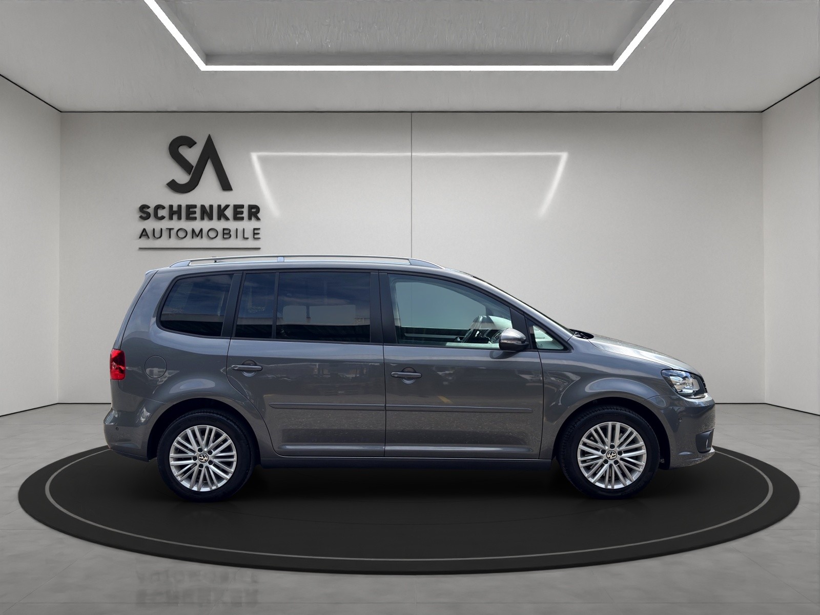 VW Touran 1.4 TSI Comfortline DSG 7 Plätzer-image-5