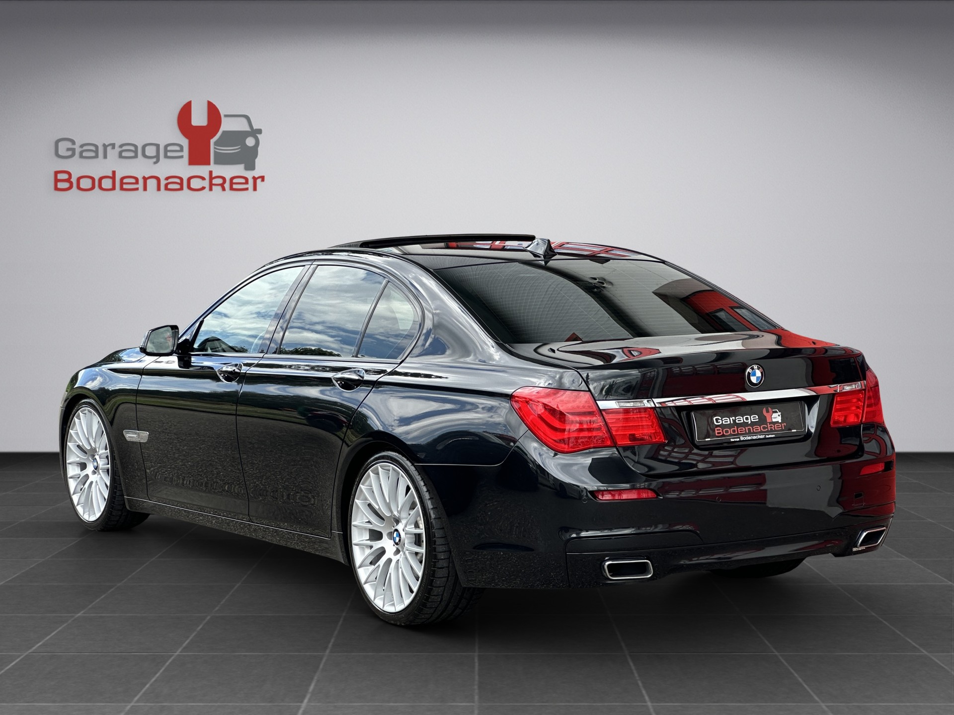 BMW 740d M Sport Paket-showroom-element-3
