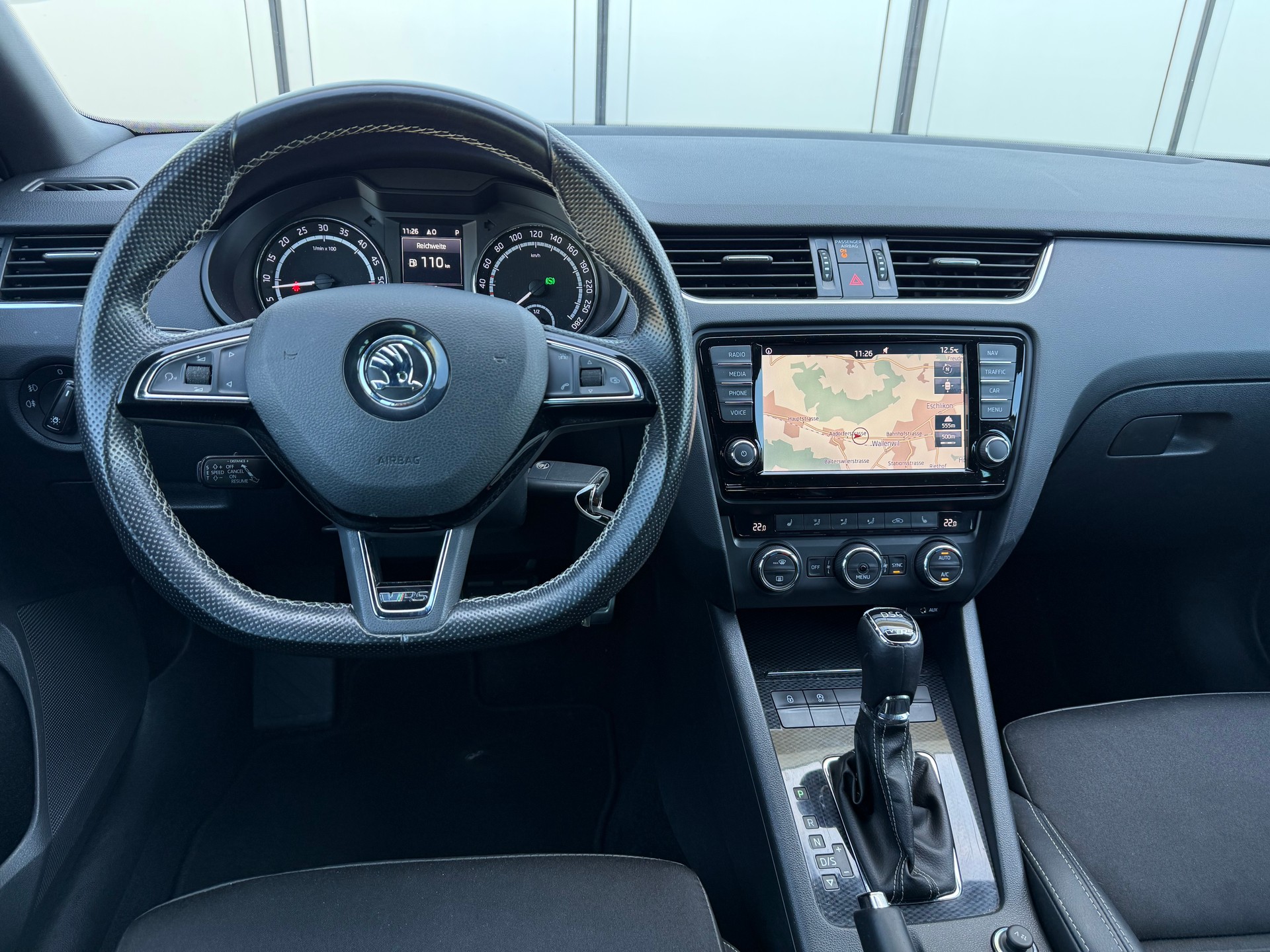 SKODA Octavia Combi 2.0 TDI RS DSG-image-6