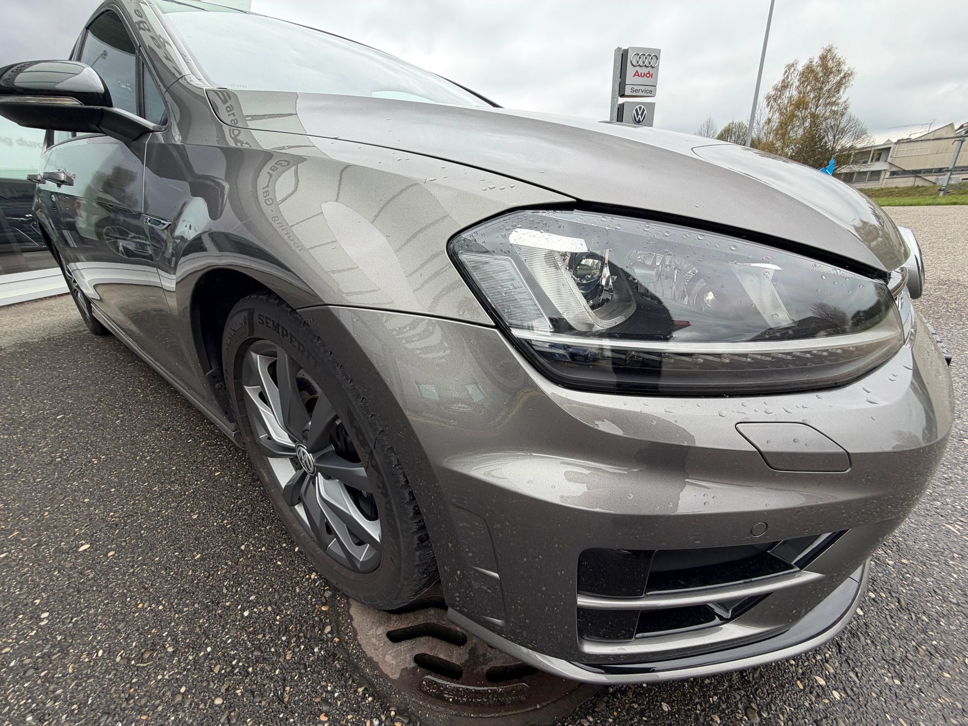 VW Golf 2.0 TSI R 4Motion DSG-image-8
