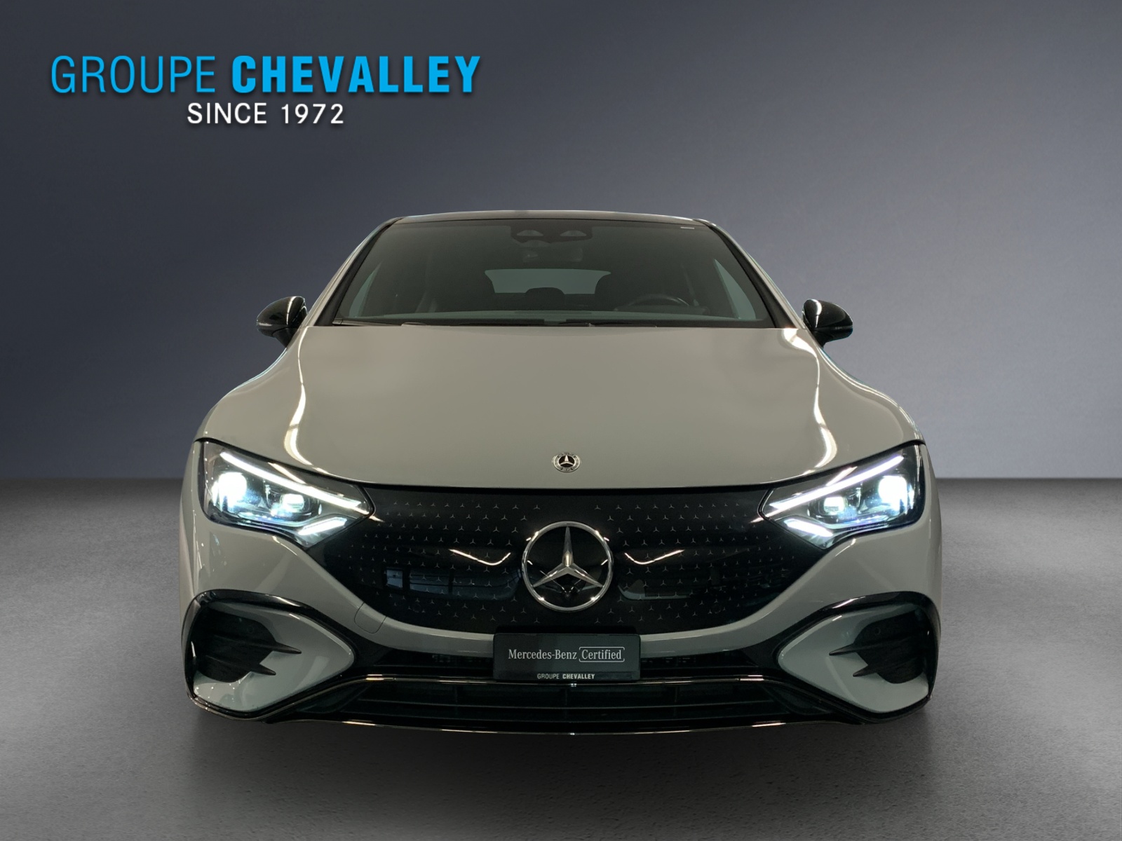 MERCEDES-BENZ EQE 350 4 Matic-showroom-element-1