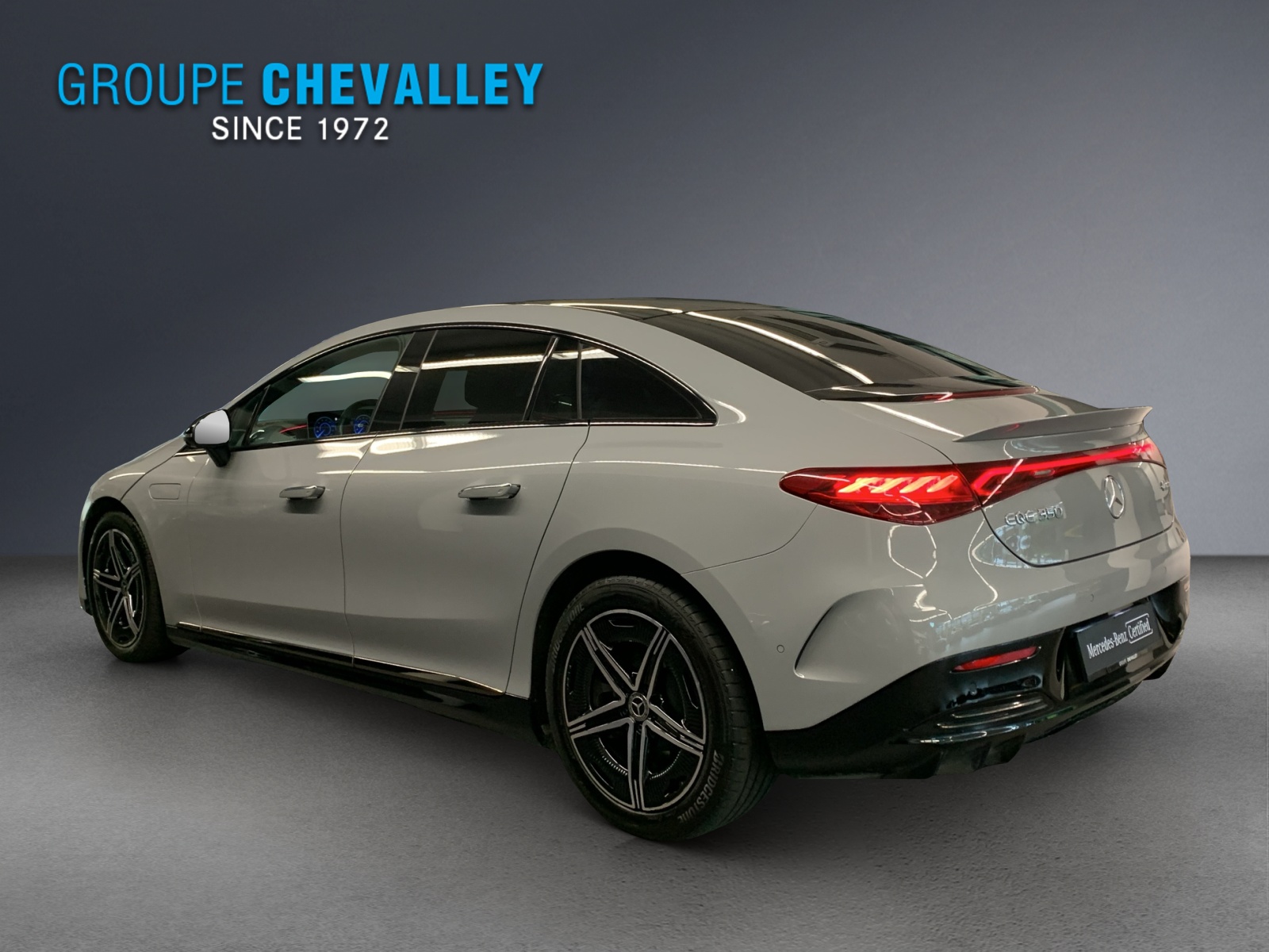MERCEDES-BENZ EQE 350 4 Matic-showroom-element-2