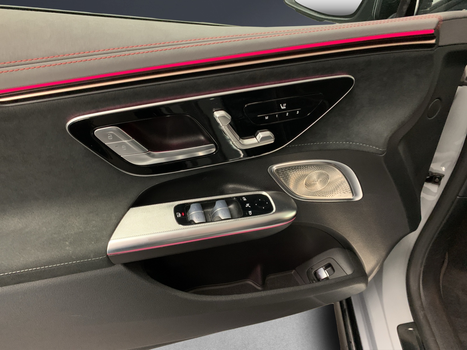 MERCEDES-BENZ EQE 350 4 Matic-image-9