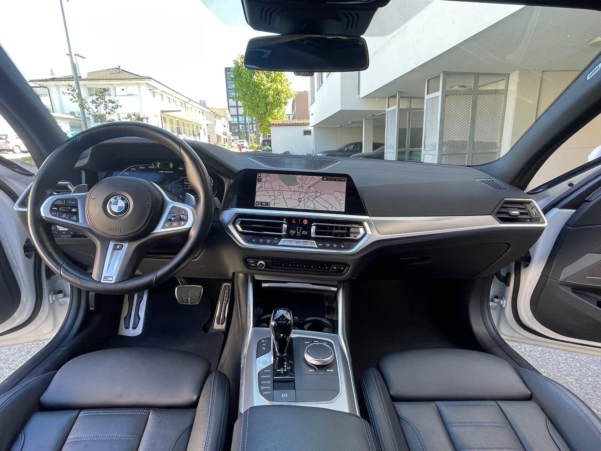 BMW M340i xDrive 48V Steptronic CH-Auto Hammer Ausstattung-image-12