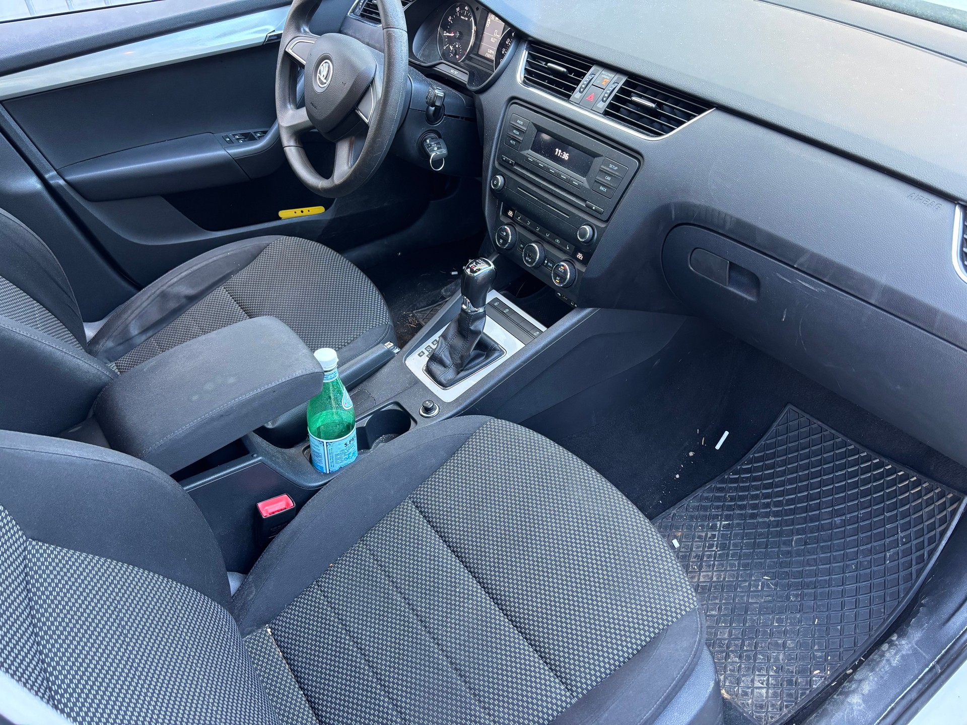 SKODA Octavia Combi 1.8 TSI Ambition 4x4 DSG-image-9