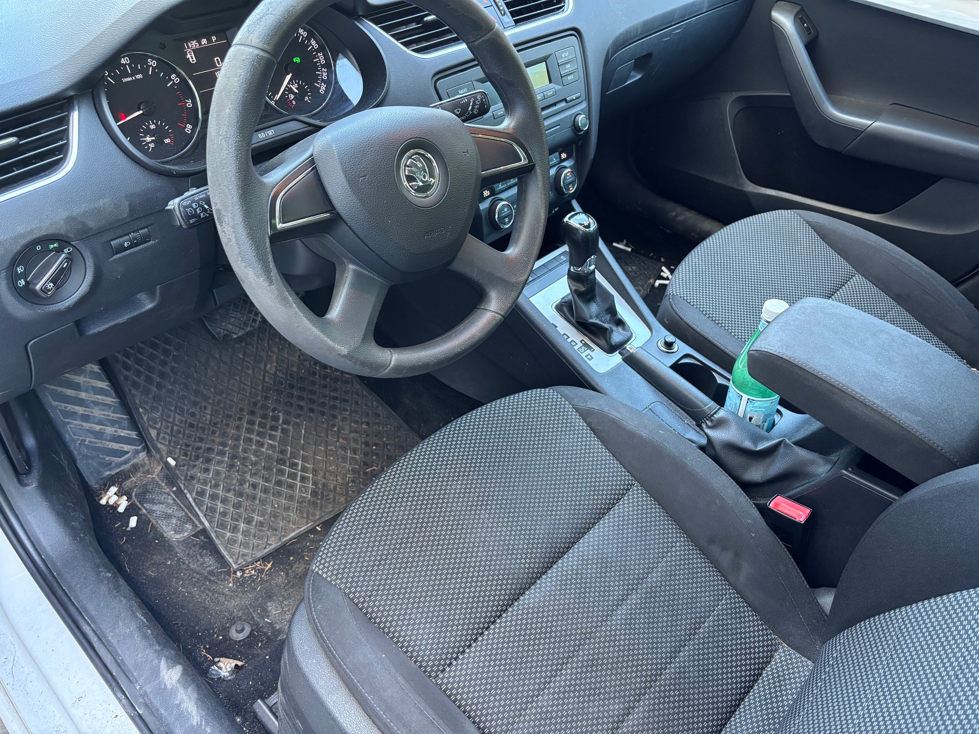 SKODA Octavia Combi 1.8 TSI Ambition 4x4 DSG-image-10