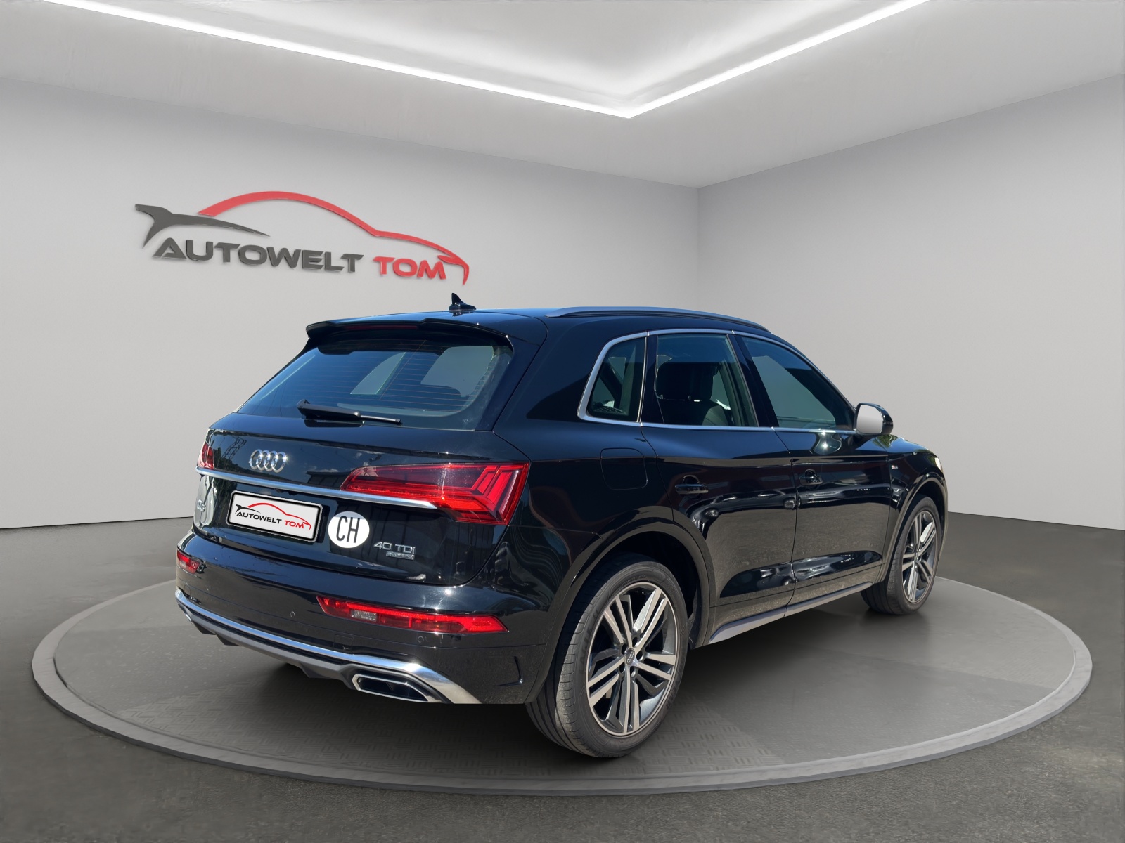 AUDI Q5 40 TDI S-line *FACELIFT* quattro S-tronic-image-4