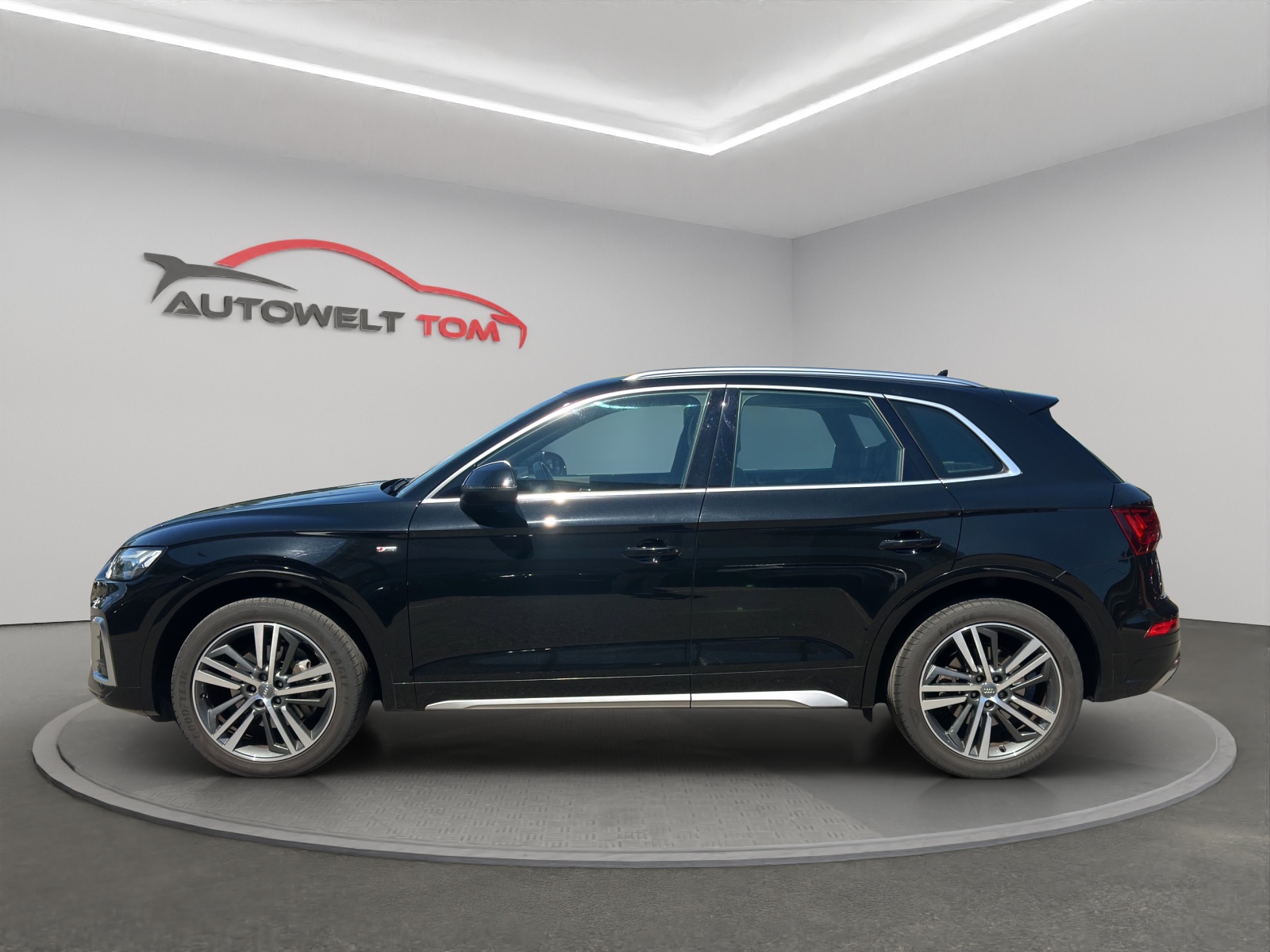 AUDI Q5 40 TDI S-line *FACELIFT* quattro S-tronic-image-1