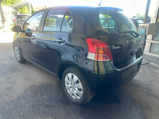 TOYOTA Yaris 1.33 Linea Terra-image-4