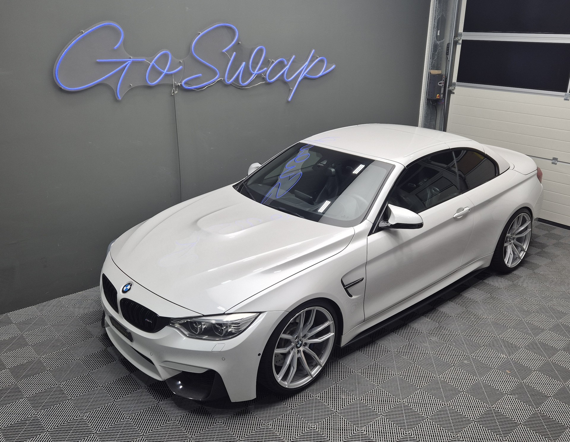 BMW M4 Cabriolet DKG-image-6