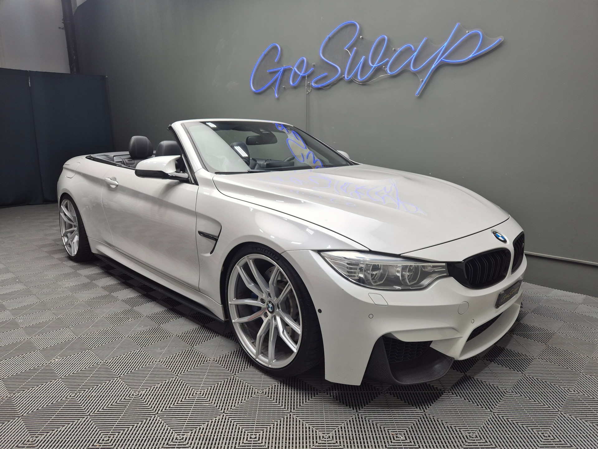 BMW M4 Cabriolet DKG