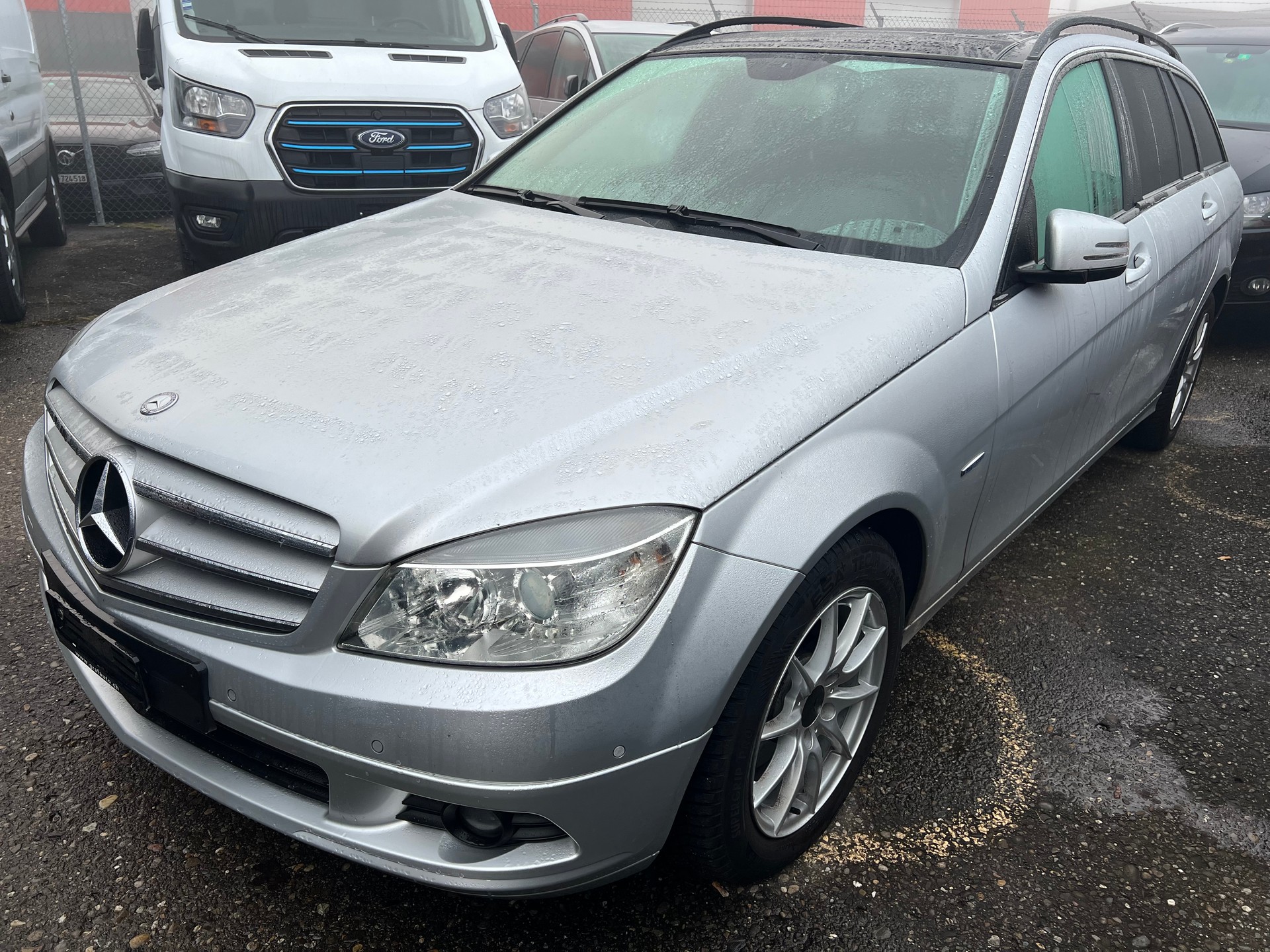 MERCEDES-BENZ C 220-image-10